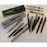 A collection of vintage pens. 9 vintage Parker ball point pens.