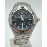 A men's kinetic auto Relay divers wristwatch 5J22 by Seiko with stainless steel strap. Black face