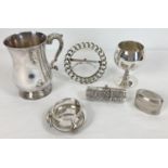 6 assorted silver plated items to include tankard, picture frame and trinket pot. Lot includes