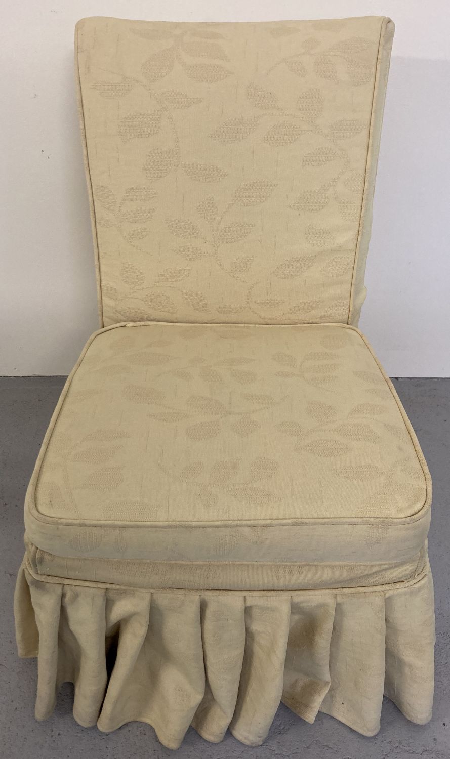 A vintage beach framed low bedroom chair by Parker - Knoll with yellow floral removeable covers. - Image 3 of 3