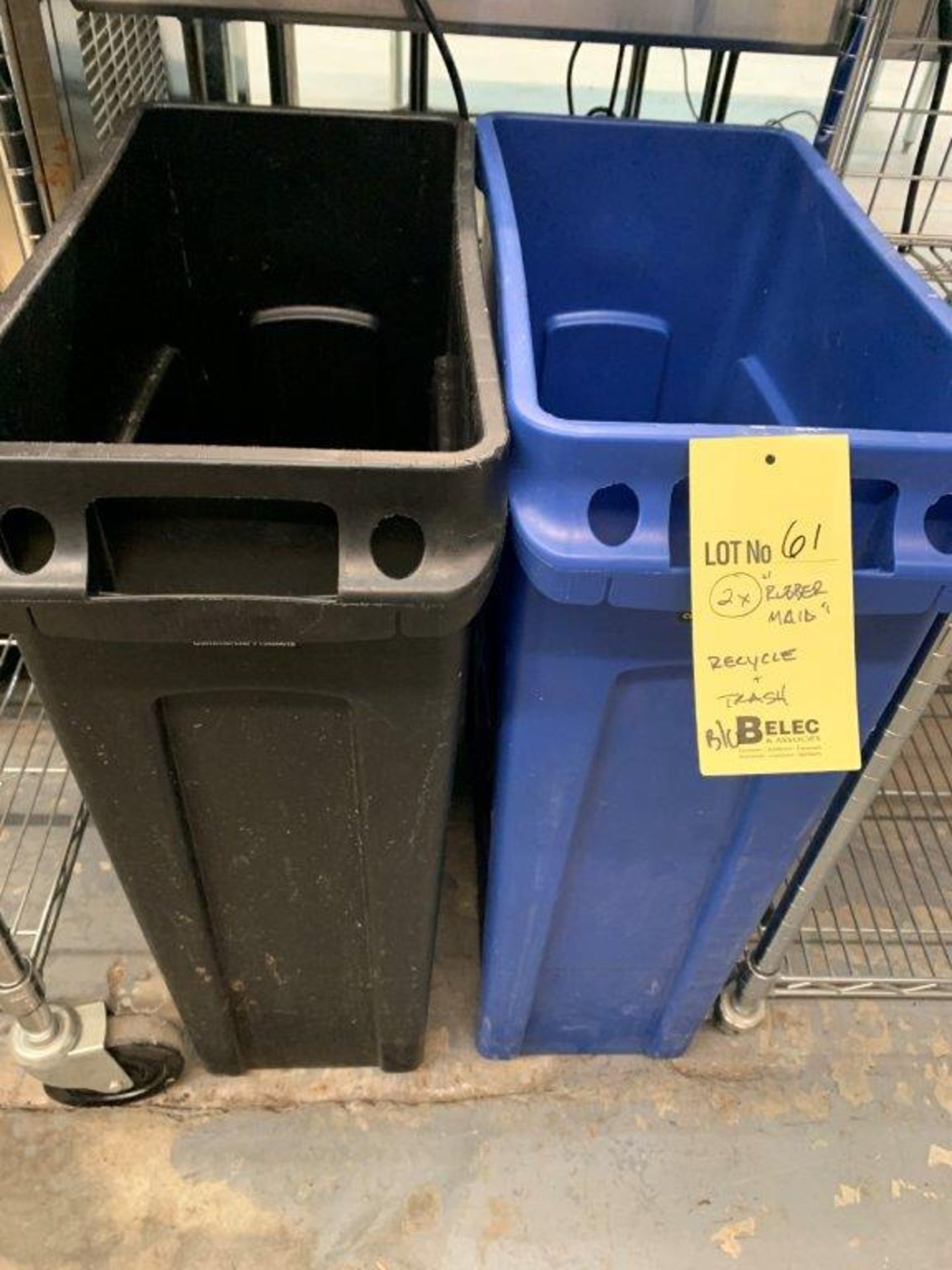 Lot de 2 receptacles a rebus