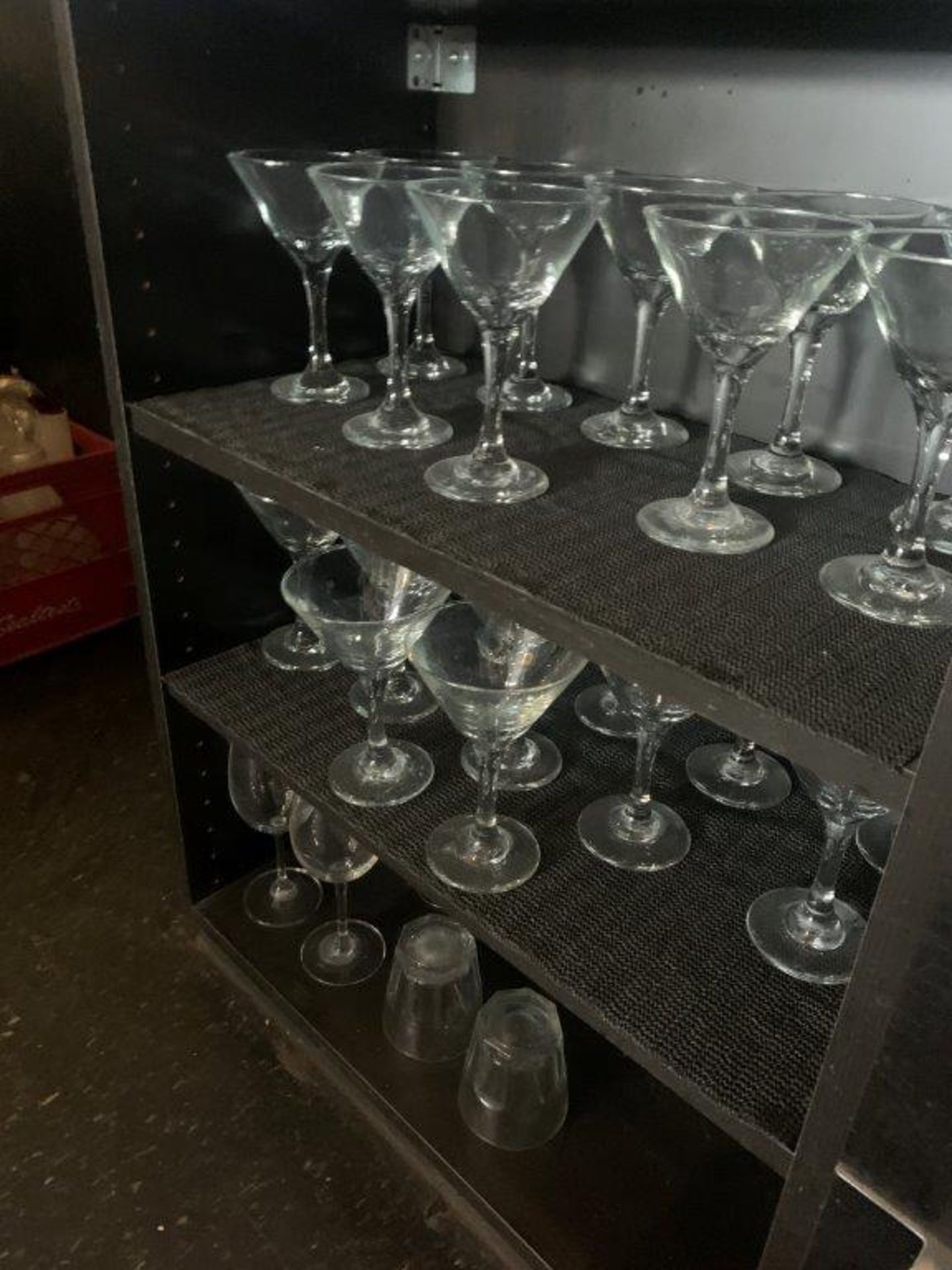 Lot de 100 + verres de bières ++ variés - Image 2 of 3