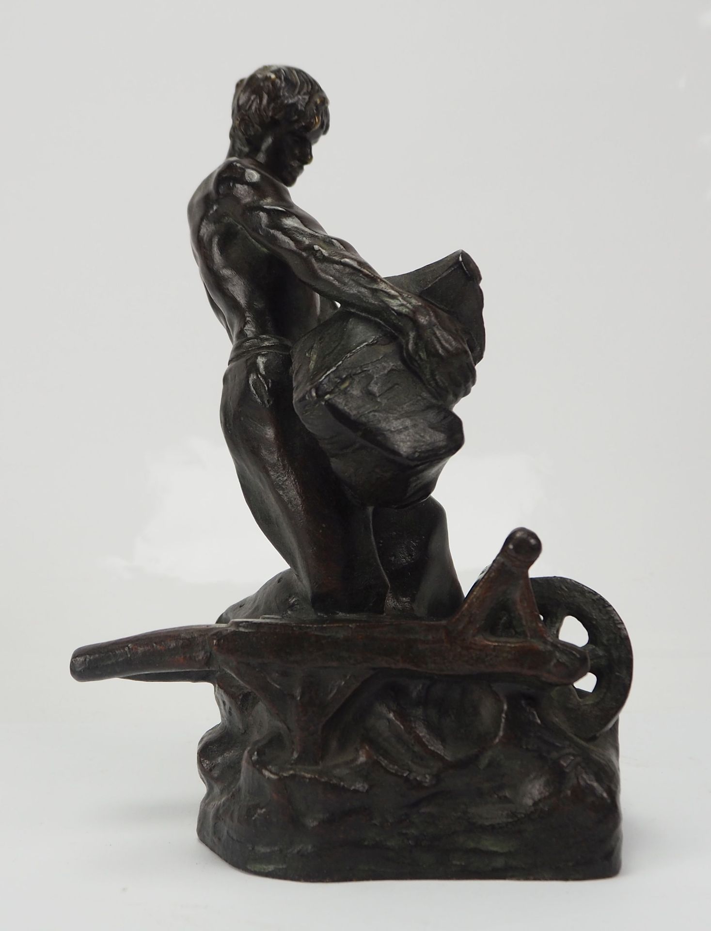 Édouard Drouot: Bronzefigur eines Arbeiters. - Bild 3 aus 5