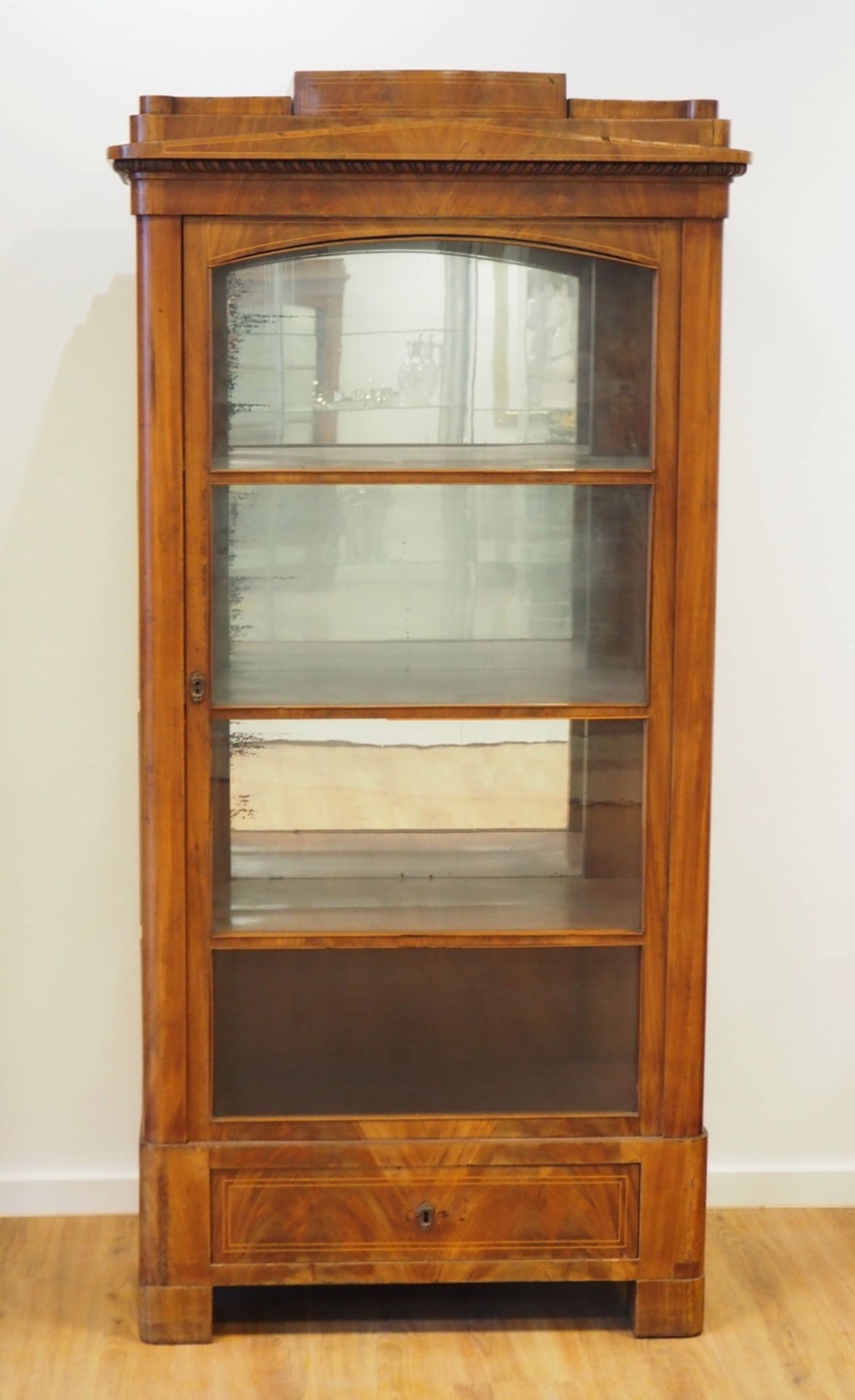 Biedermeier Vitrine.