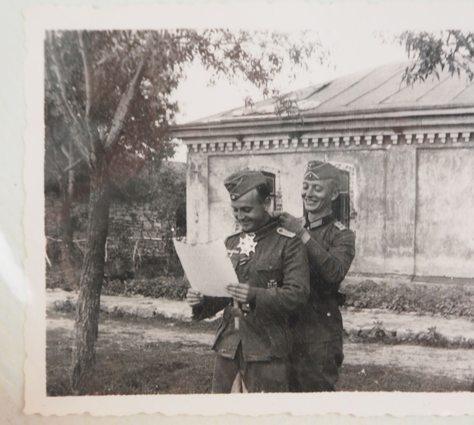 Wehrmacht: Fotoalben eines Ostfront-Kämpfers. - Bild 2 aus 5