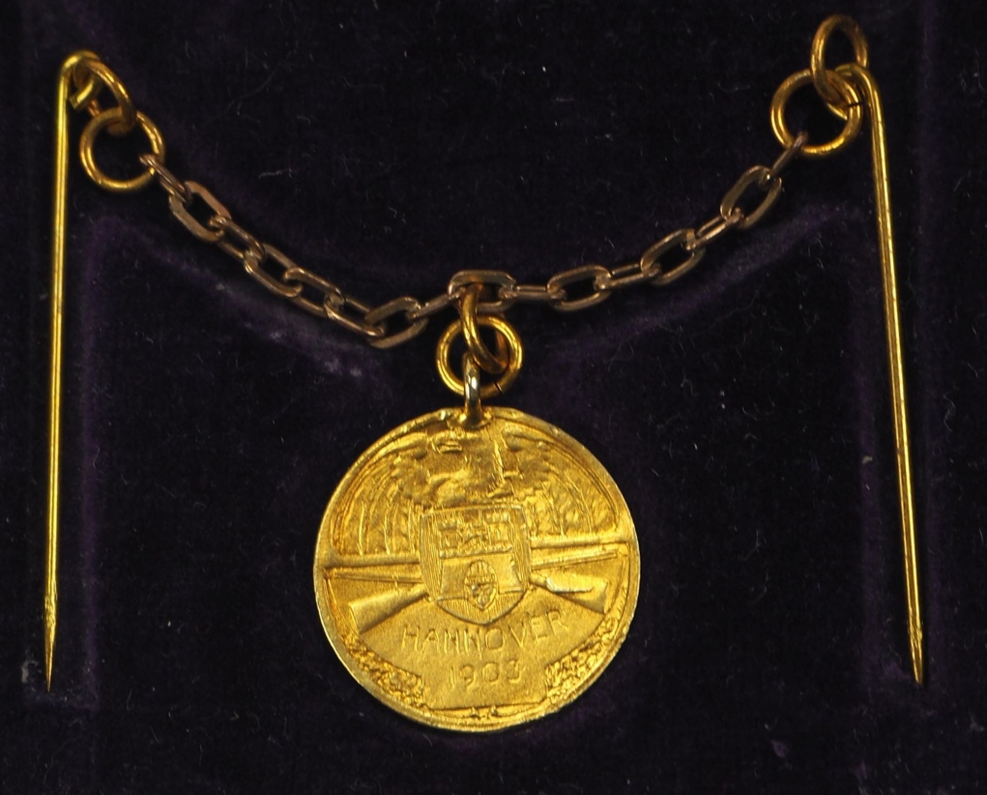 Hannover: Medaille auf das Deutsche Bundesschießen, in Gold, im Etui. - Image 3 of 3