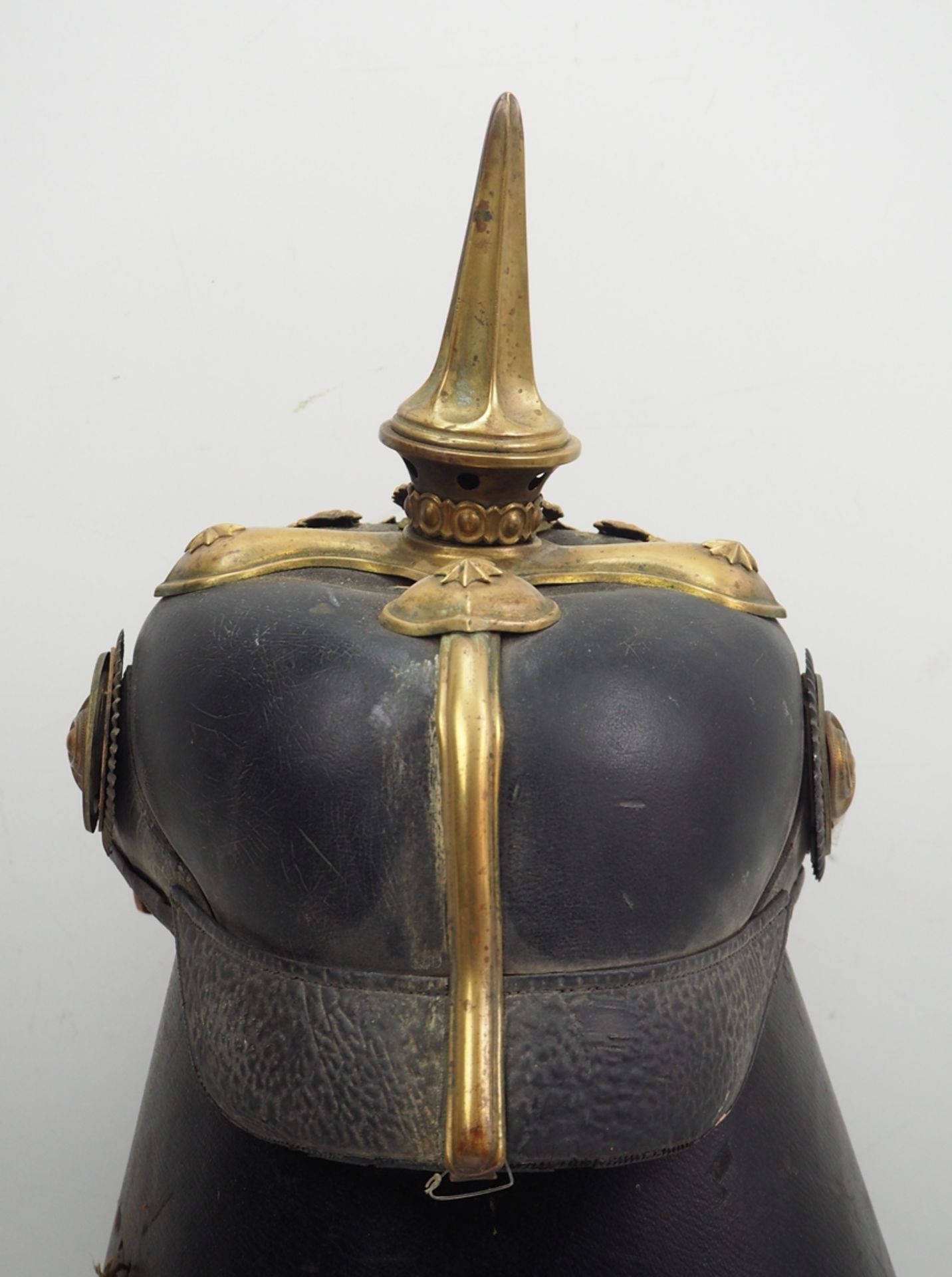 Bayern: Pickelhaube für Reserve-Infanterie-Offiziere, im Koffer. - Bild 3 aus 6