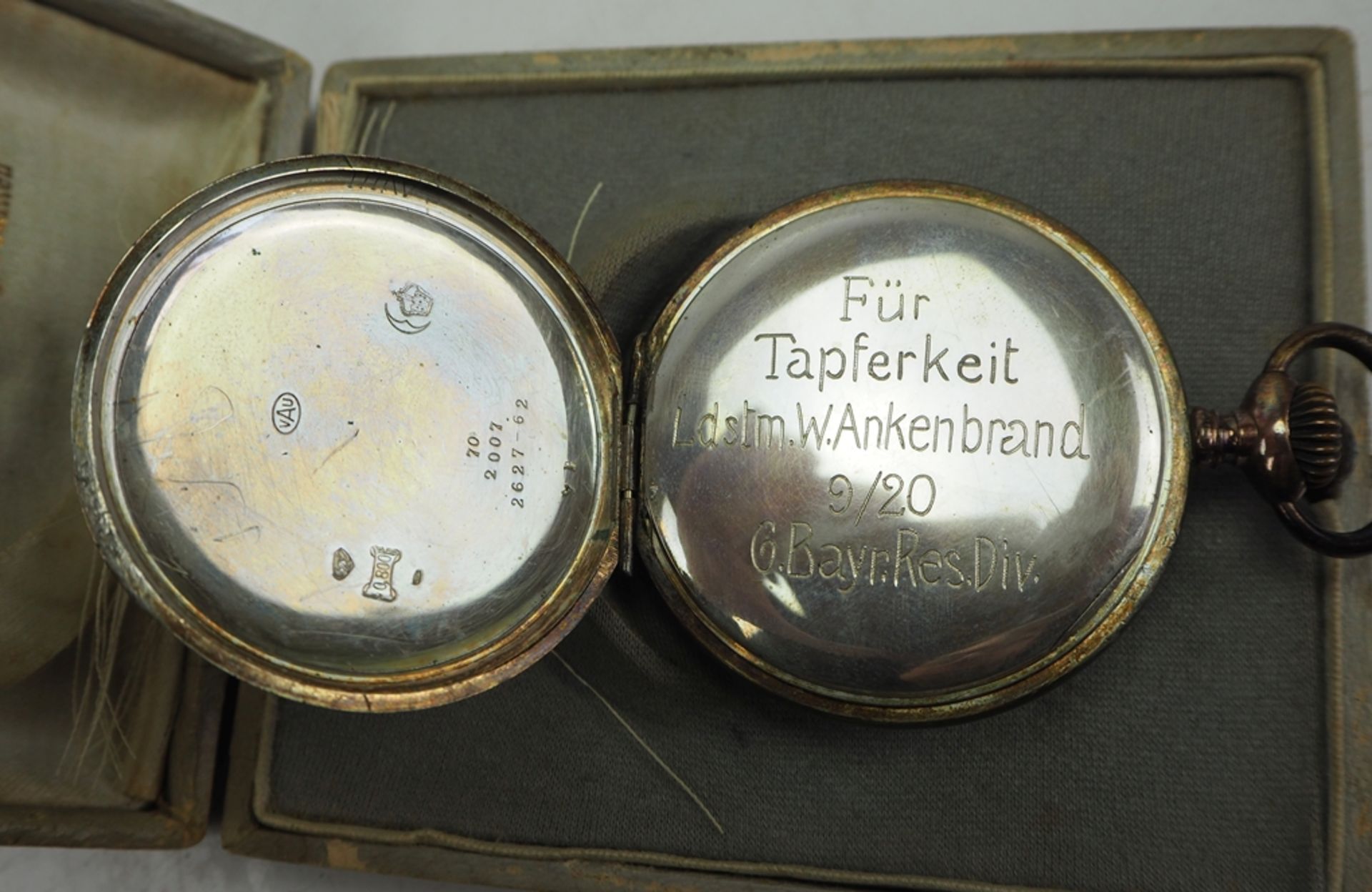 Bayern: Anerkennungs Taschenuhr für tapferes Verhalten bei freiwilligen Patrouillengängen, mit Urku - Image 2 of 3