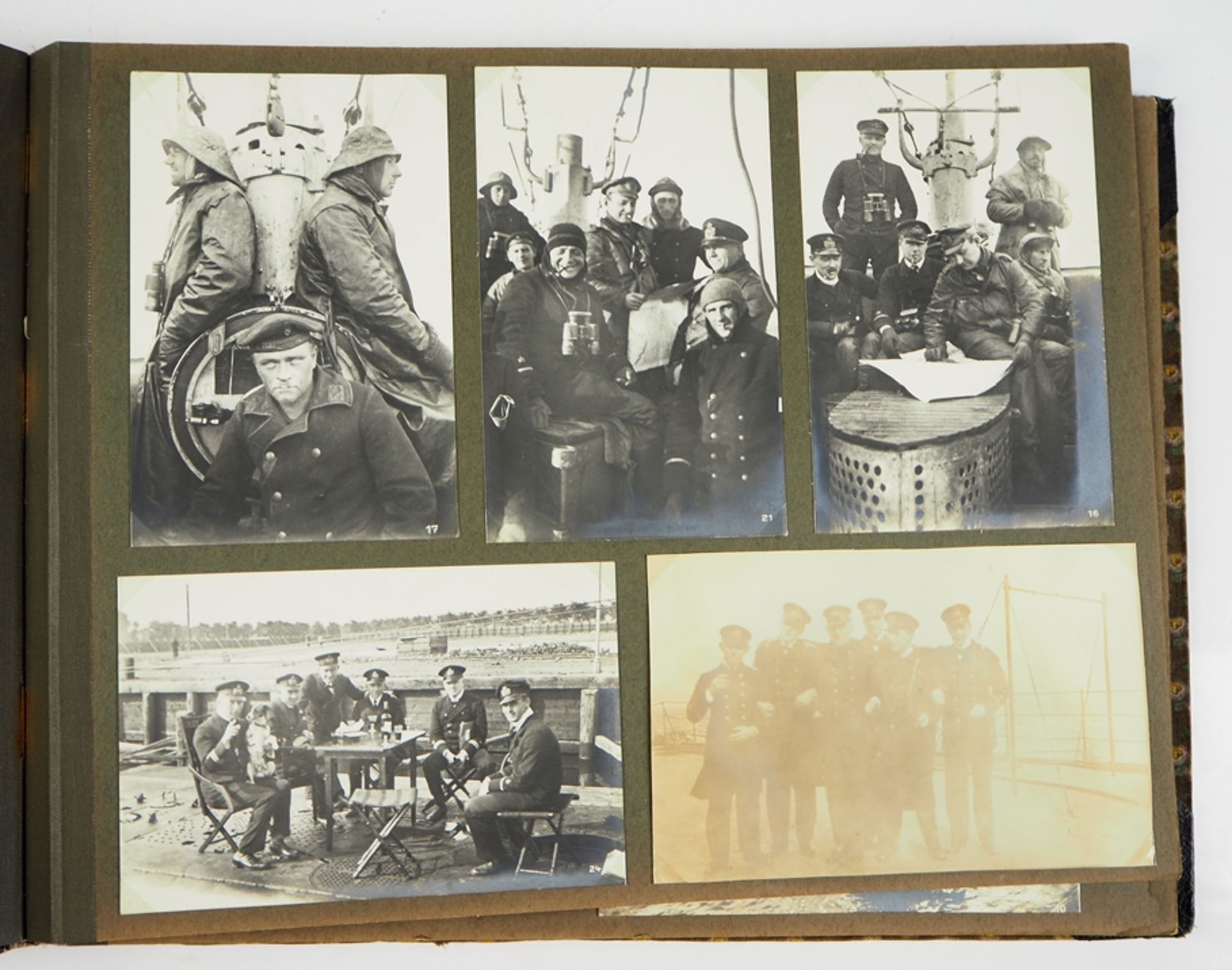 Fotoalbum des Marine-Stabsarzt Dr. R.N. der III. Unterseebootsflottille. - Image 18 of 20