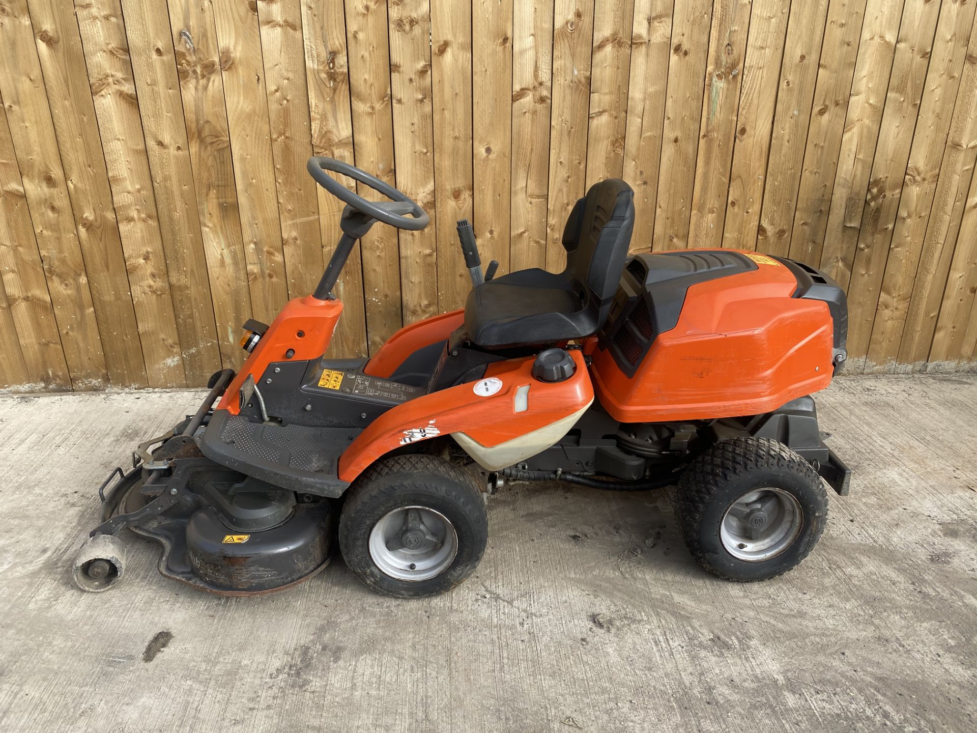2015 Husqvarna R216 4WD Ride on mower *Direct Council*