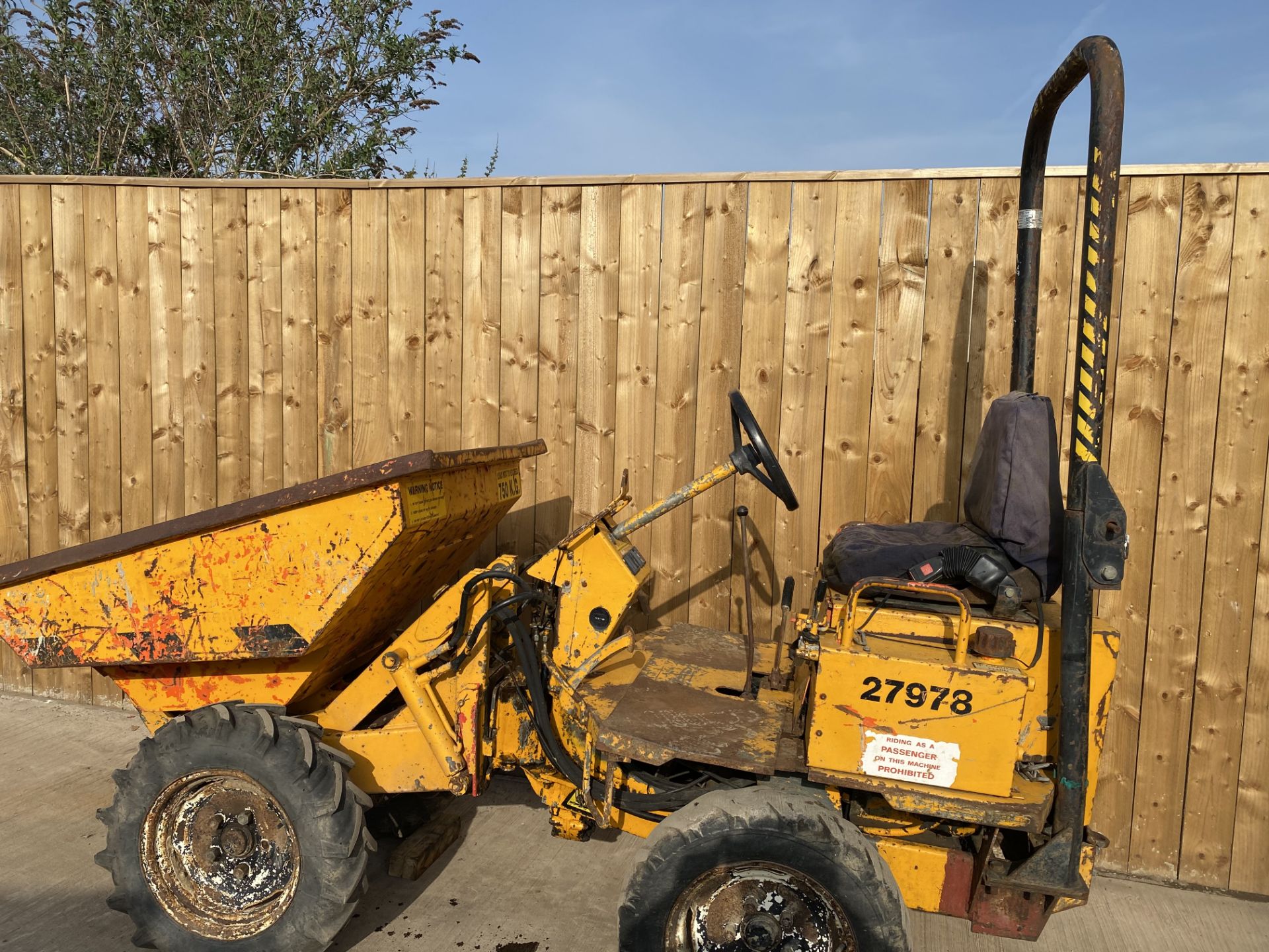 Pel JOB 1 Ton high tip diesel dumper - Image 4 of 11