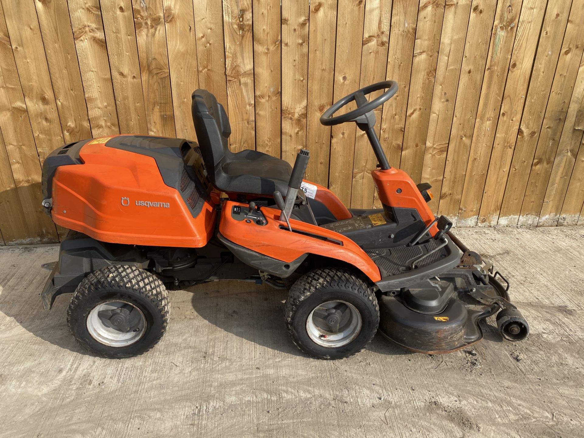 2015 Husqvarna R216 4WD Ride on mower *Direct Council* - Image 7 of 7