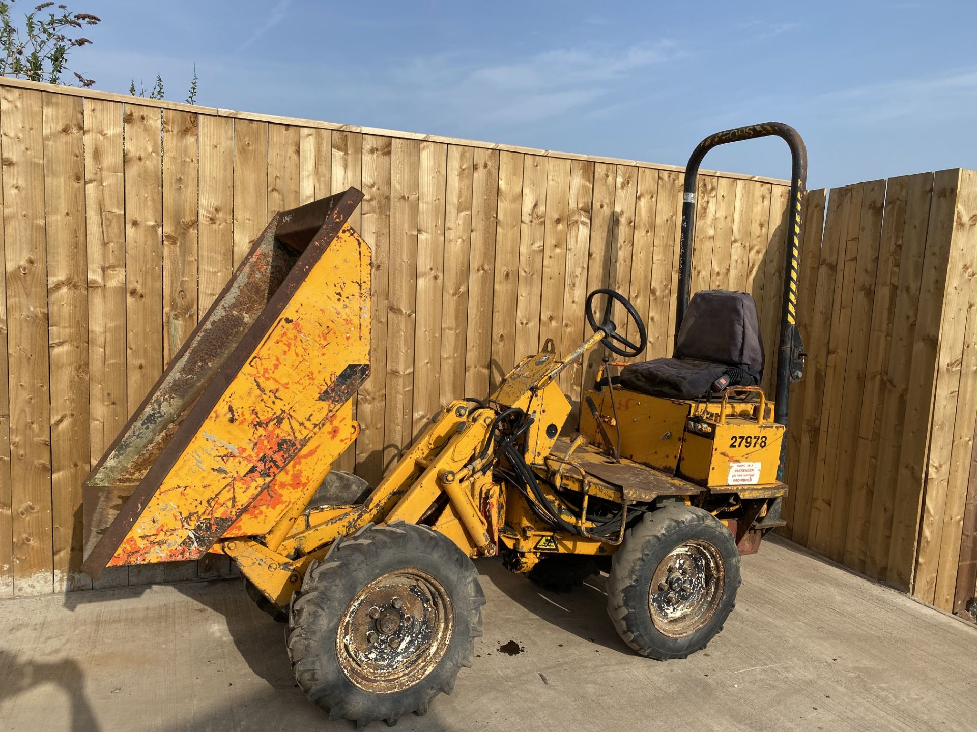 Pel JOB 1 Ton high tip diesel dumper - Image 8 of 11