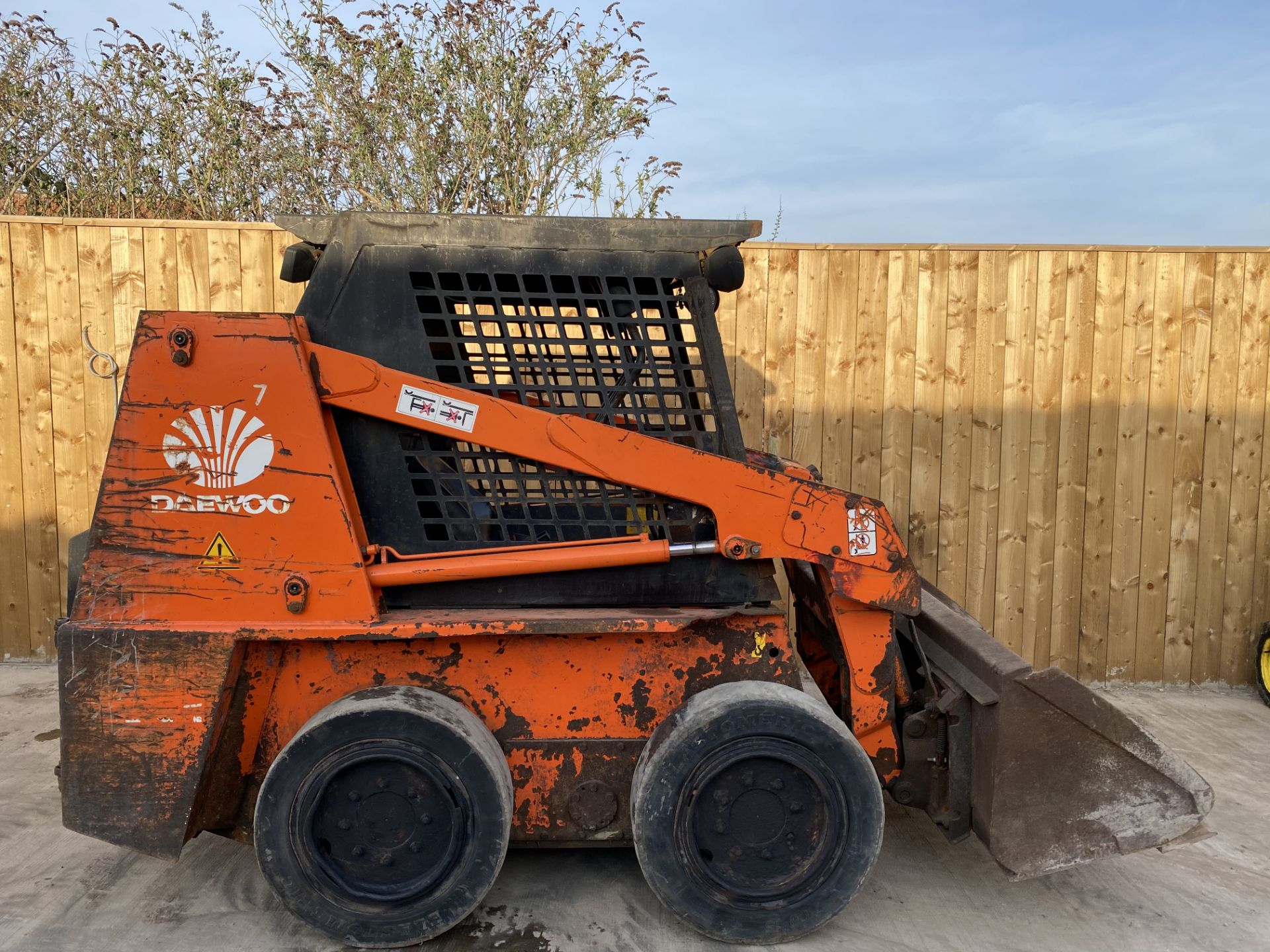 Daewoo Skid steer loader