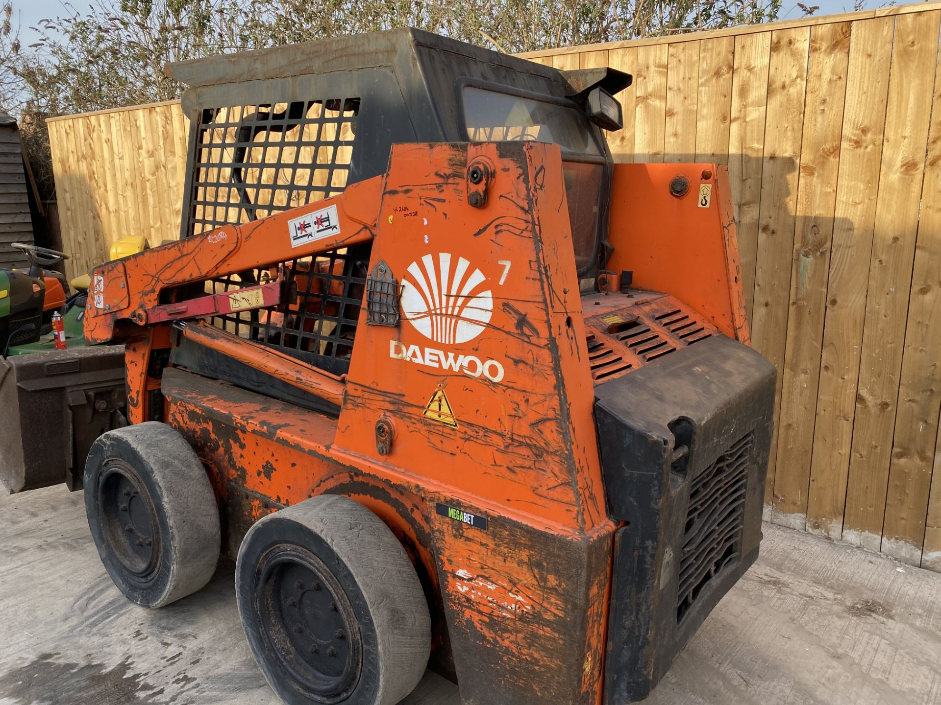 Daewoo Skid steer loader - Image 7 of 8