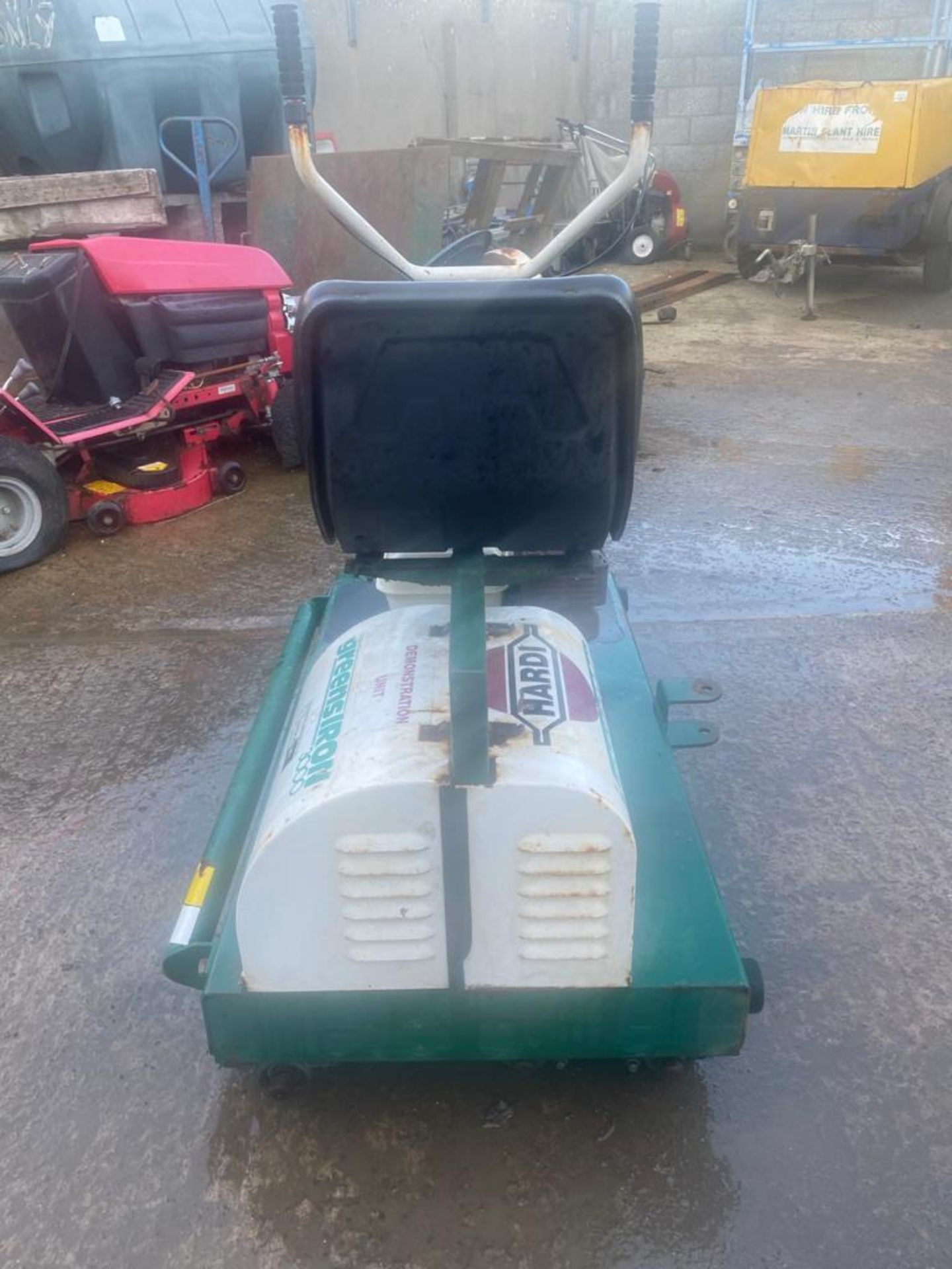 Greensiron 3000ride on greens roller.location N Ireland. - Image 2 of 6