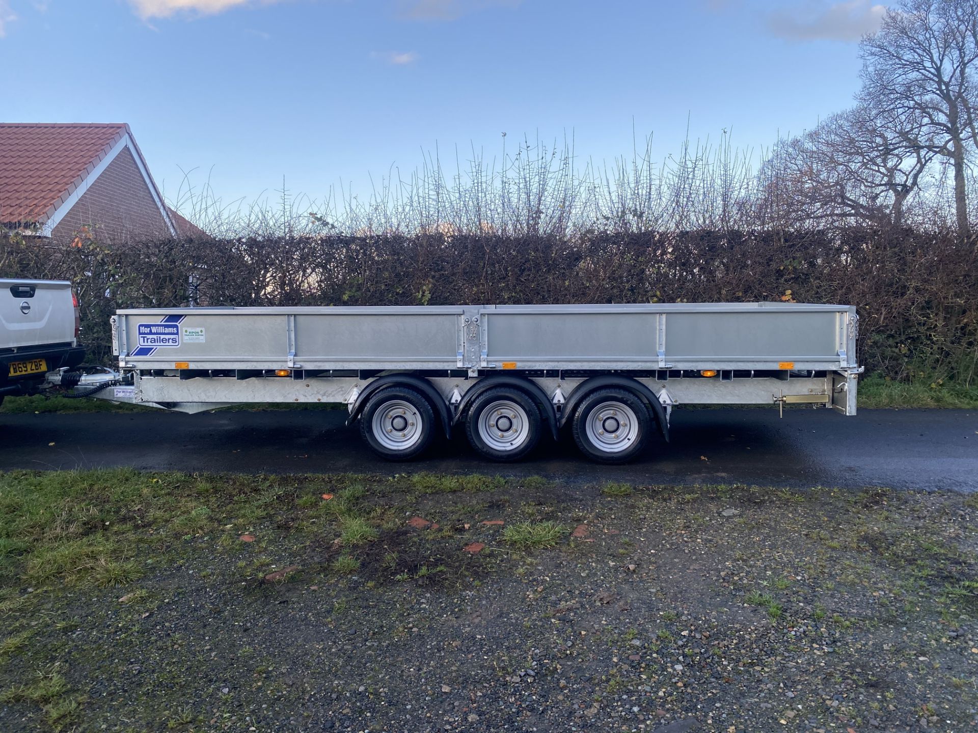 2020 Ifor williams 16FT Tri axle trailer