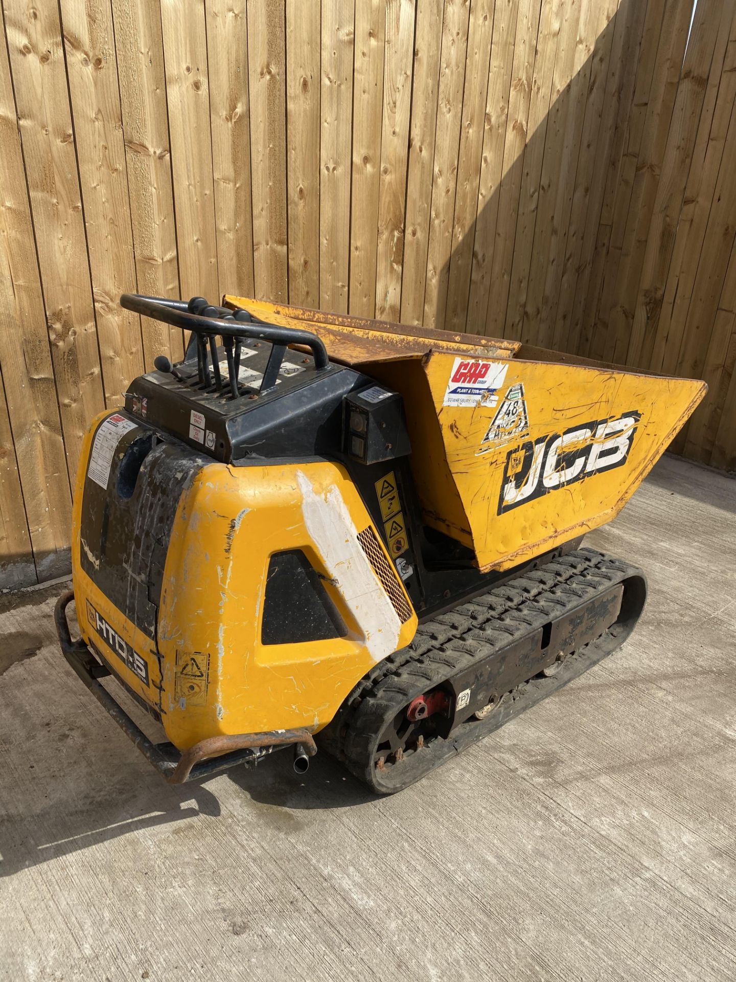 Jcb HTD05 high tip tracked dumper *Direct GAP Hire* - Image 4 of 7