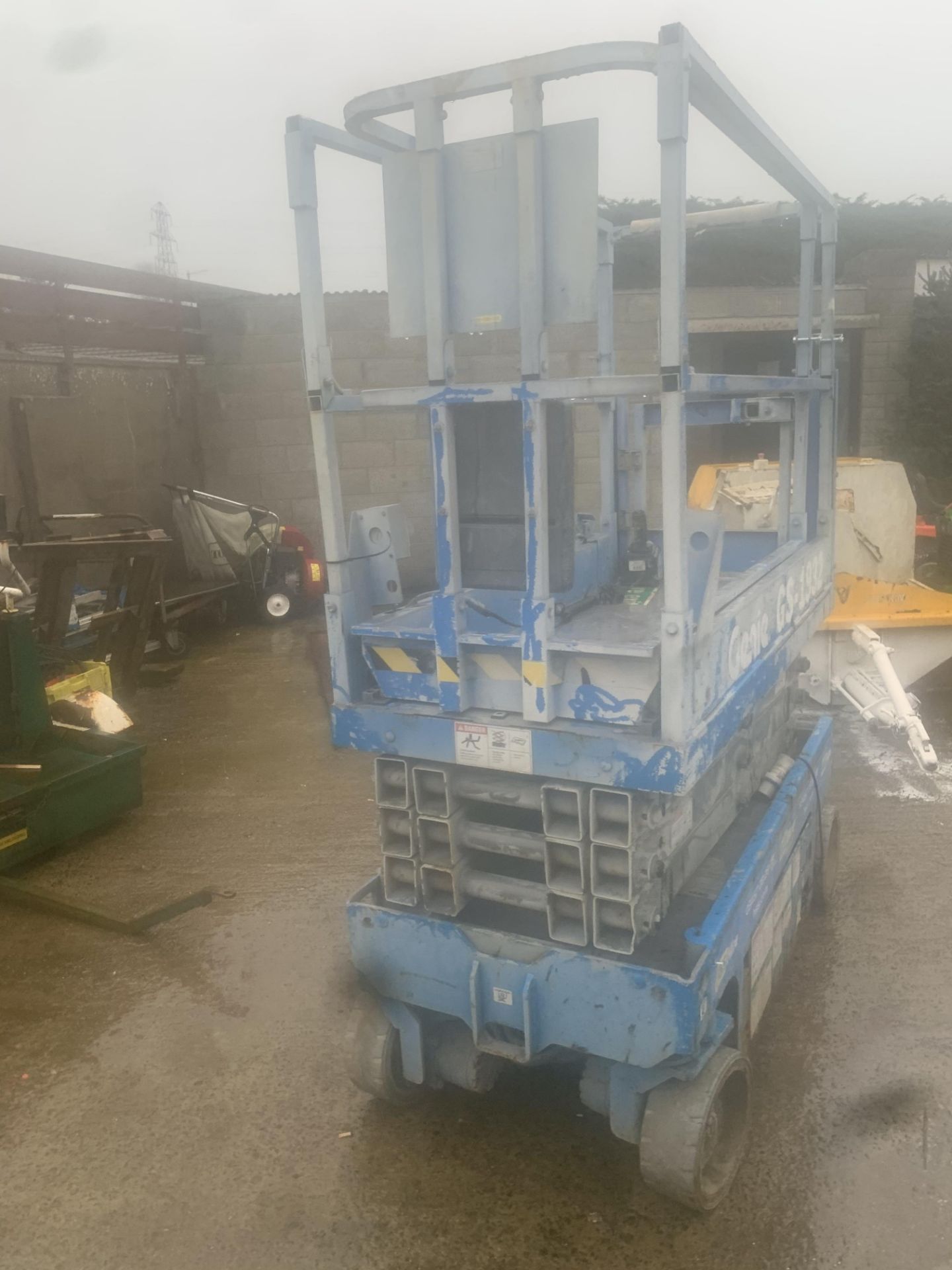 GENIE SCISSOR LIFT 1932. LOCATION N IRELAND. - Image 4 of 5