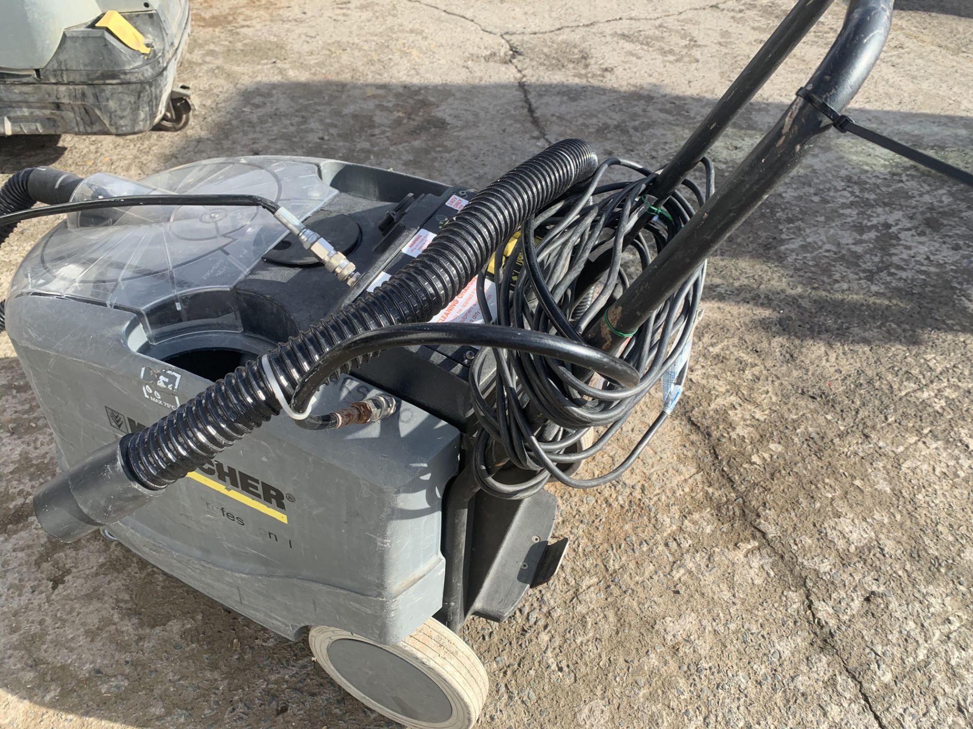 KARCHER WET AND DRY VAC 24V.LOVATION N IRELND.