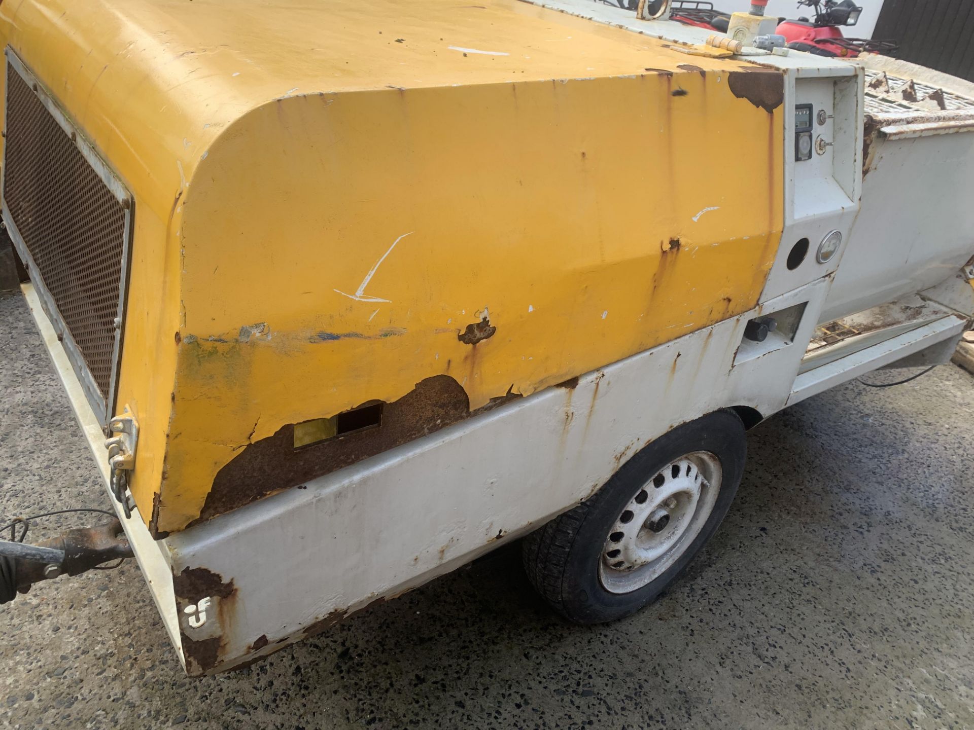 UNIFORM PLASTER SCREED MIXER.LOMBARDINI ENGINE.LOCATION N IRELAND. - Image 4 of 5