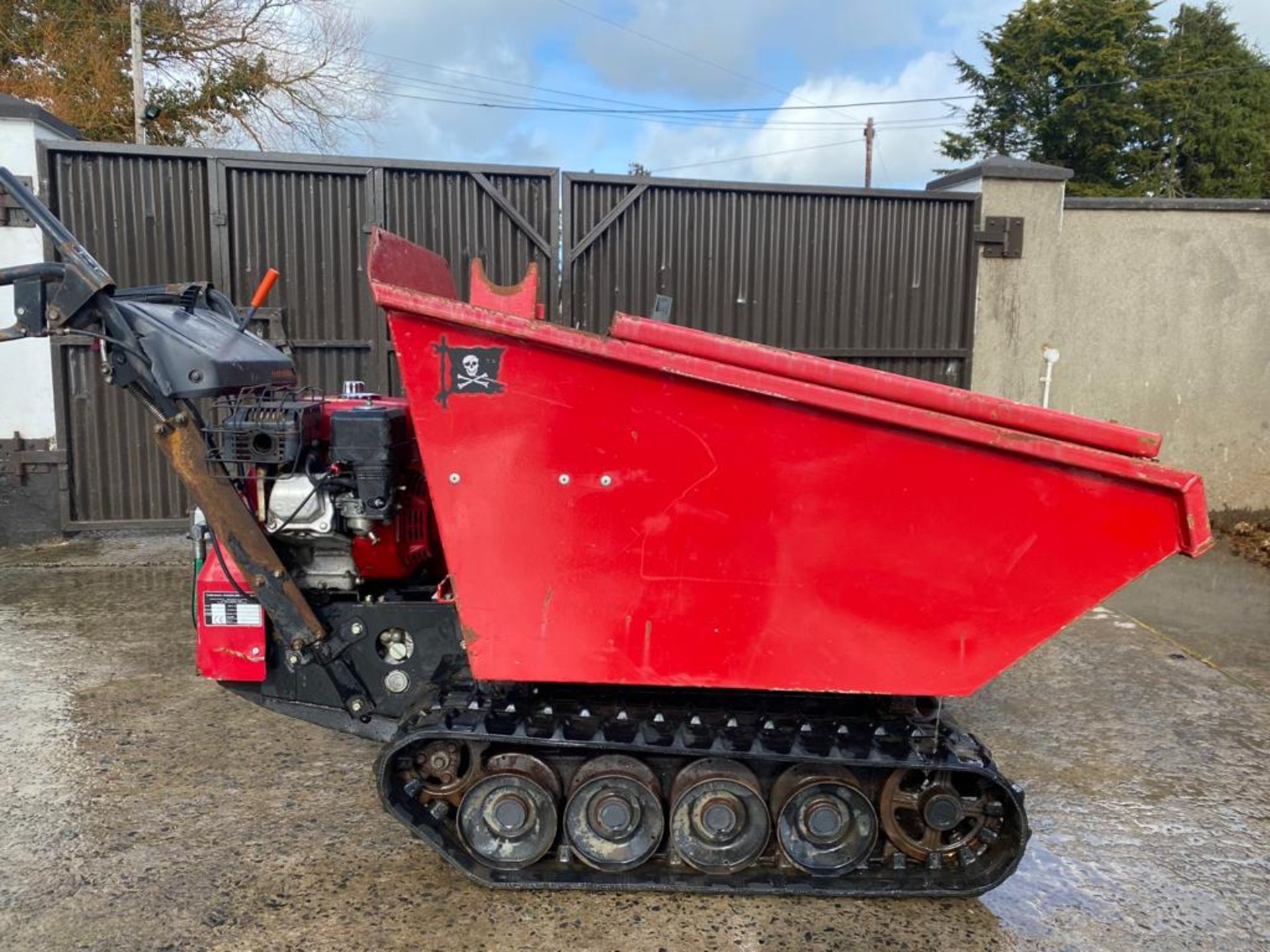 HONDA PETROL TRACKED HI TIP BARROW.LOCATION N IRELAND.