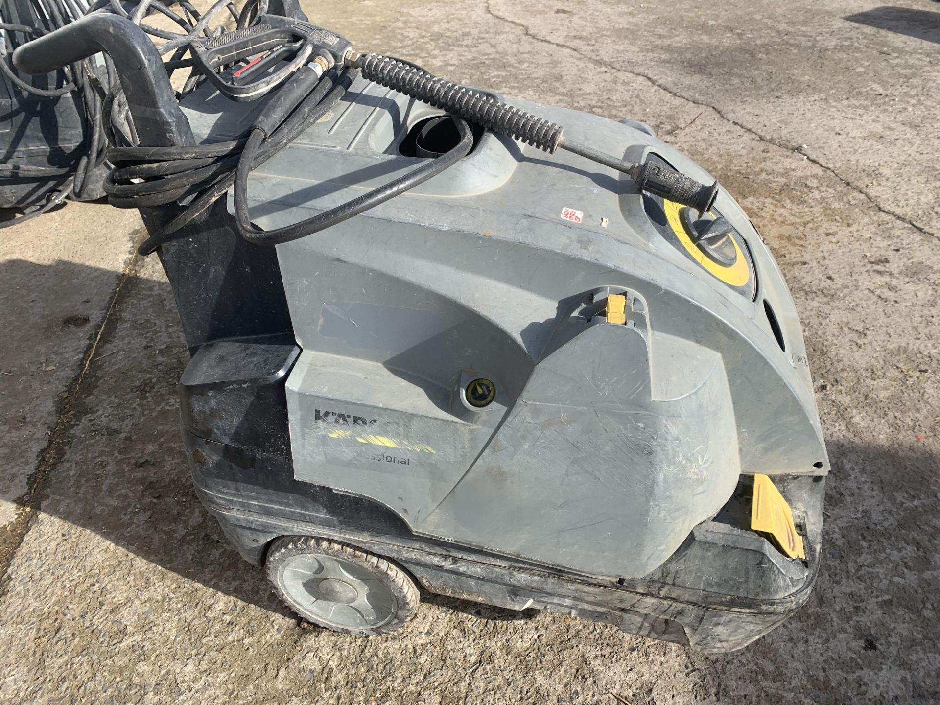 KARCHER DIESEL HOT AND COLD POWER WASHER.LOCATION N IRELND.