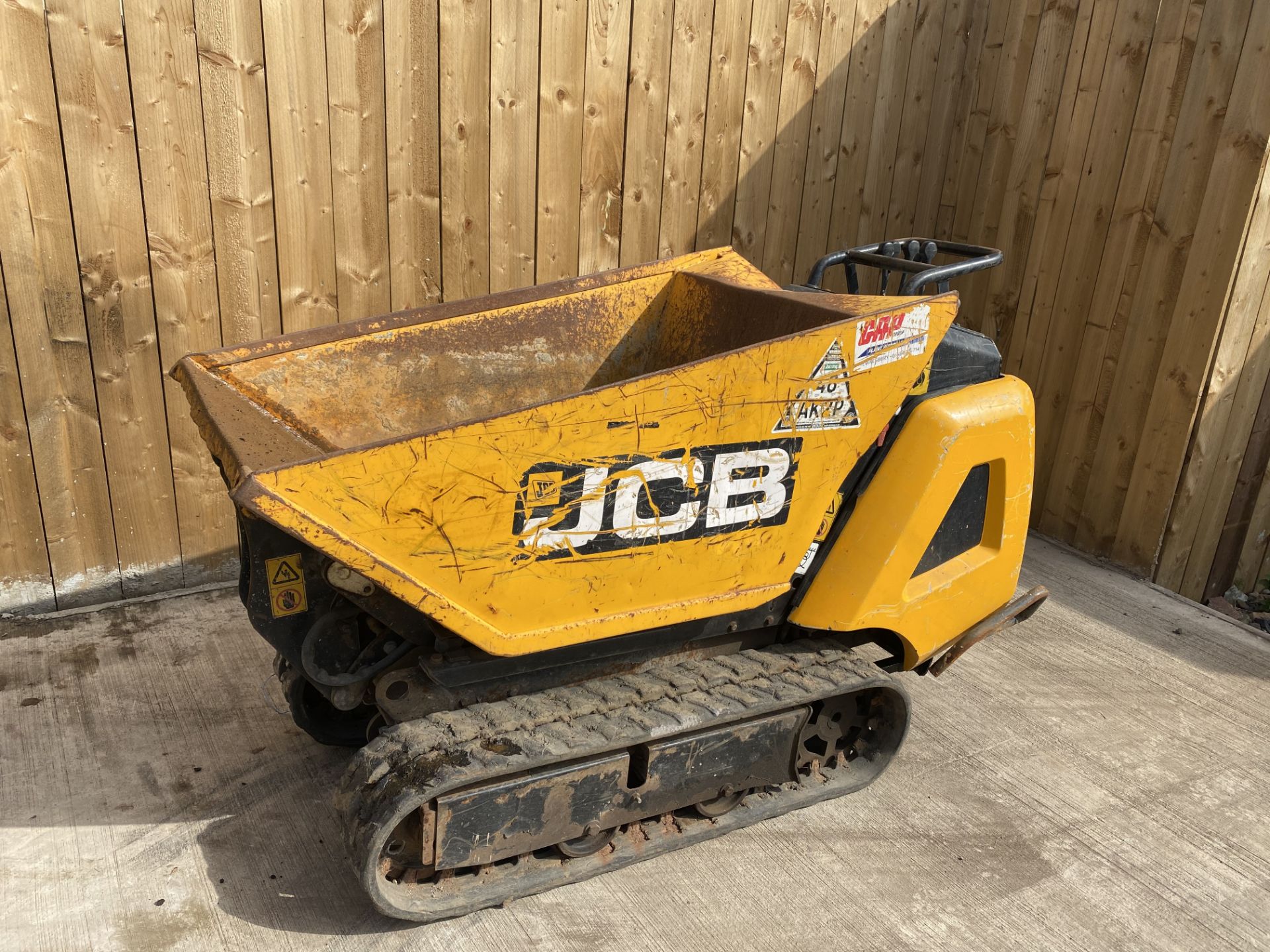 Jcb HTD05 high tip tracked dumper *Direct GAP Hire* - Image 7 of 7