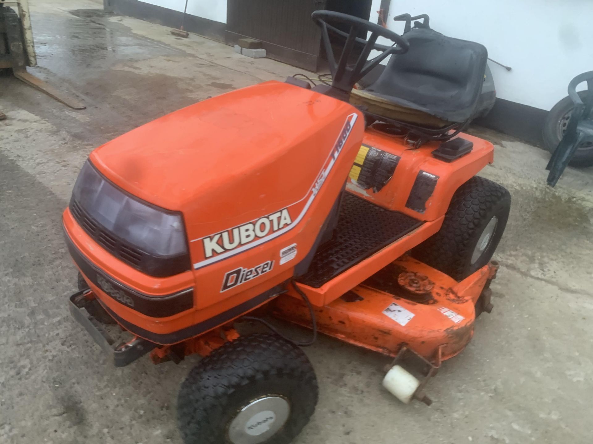 KUBOTA DIESEL RIDE ON MOWER.LOCATION N IRELND. - Image 3 of 3