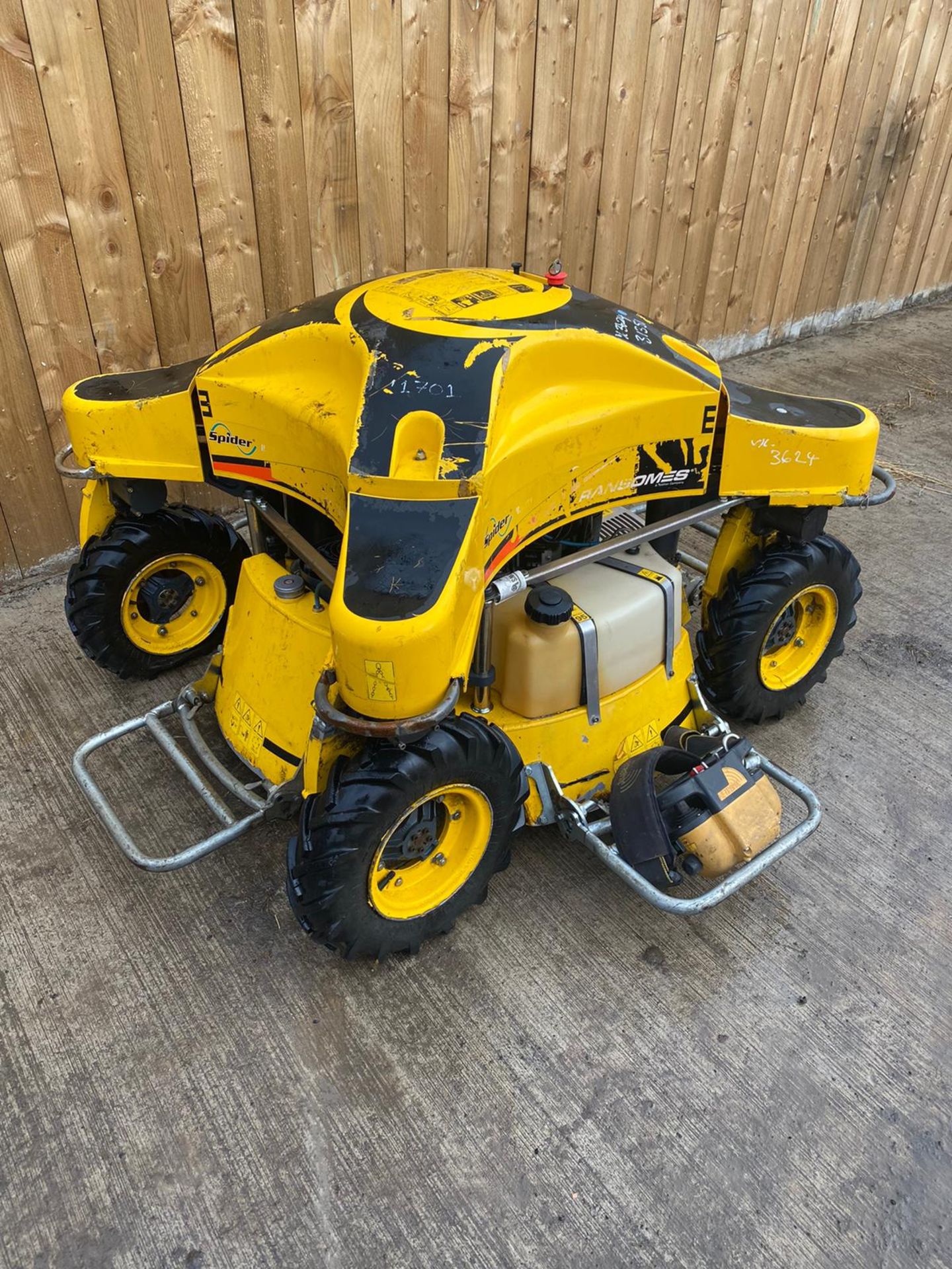 RANSOMES ILD01 REMOTE CONTROL BANKING MOWER LOCATION CO DURHAM