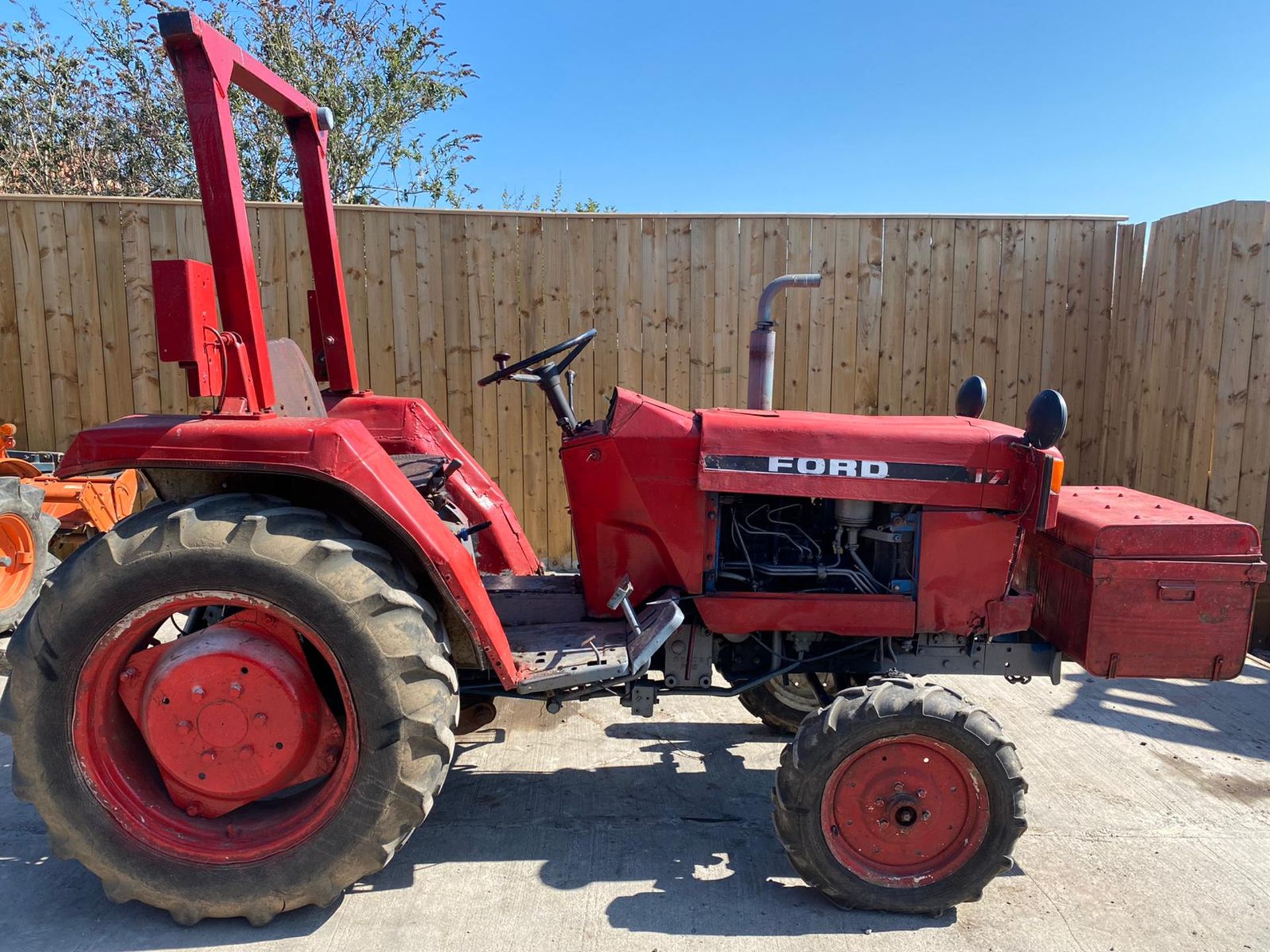 FORD 1720 COMPACT DIESEL TRACTOR LOCATION CO DURHAM