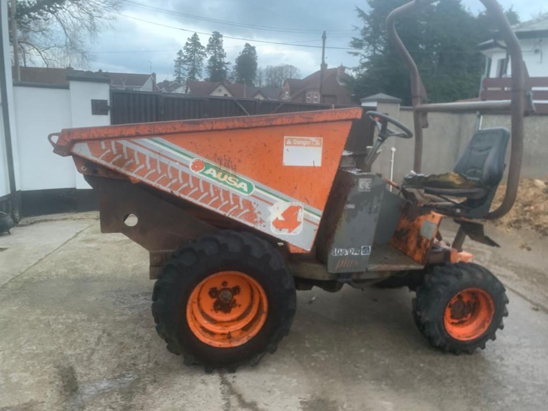 AUSA 4X4 DIESEL HI TIP DUMPER. LOCATION N IRELAND - Image 2 of 7