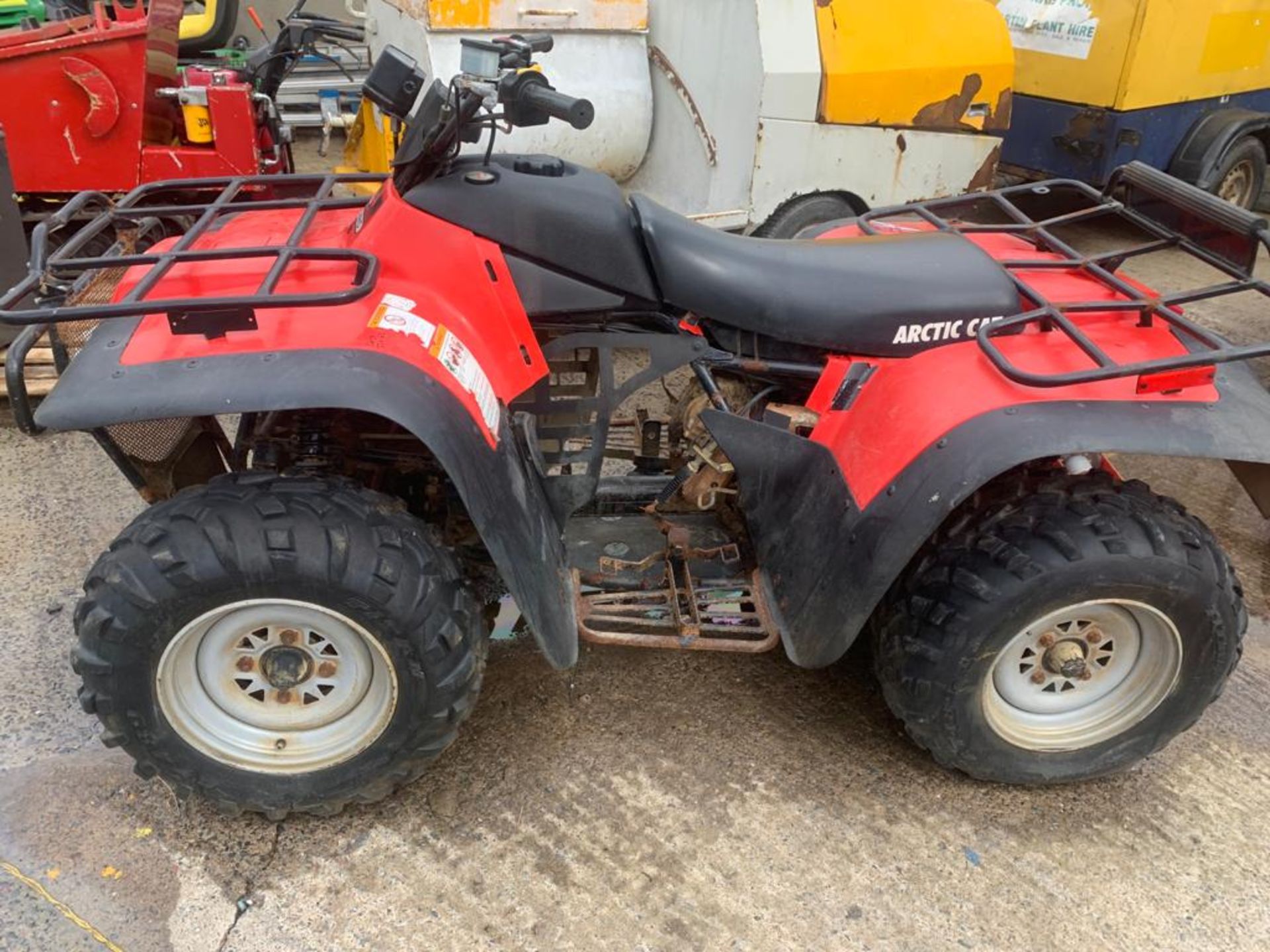 MASSEY FERGUSON PETROL 4X4 QUAD BIKE LOCATION N IRELAND. - Image 2 of 4