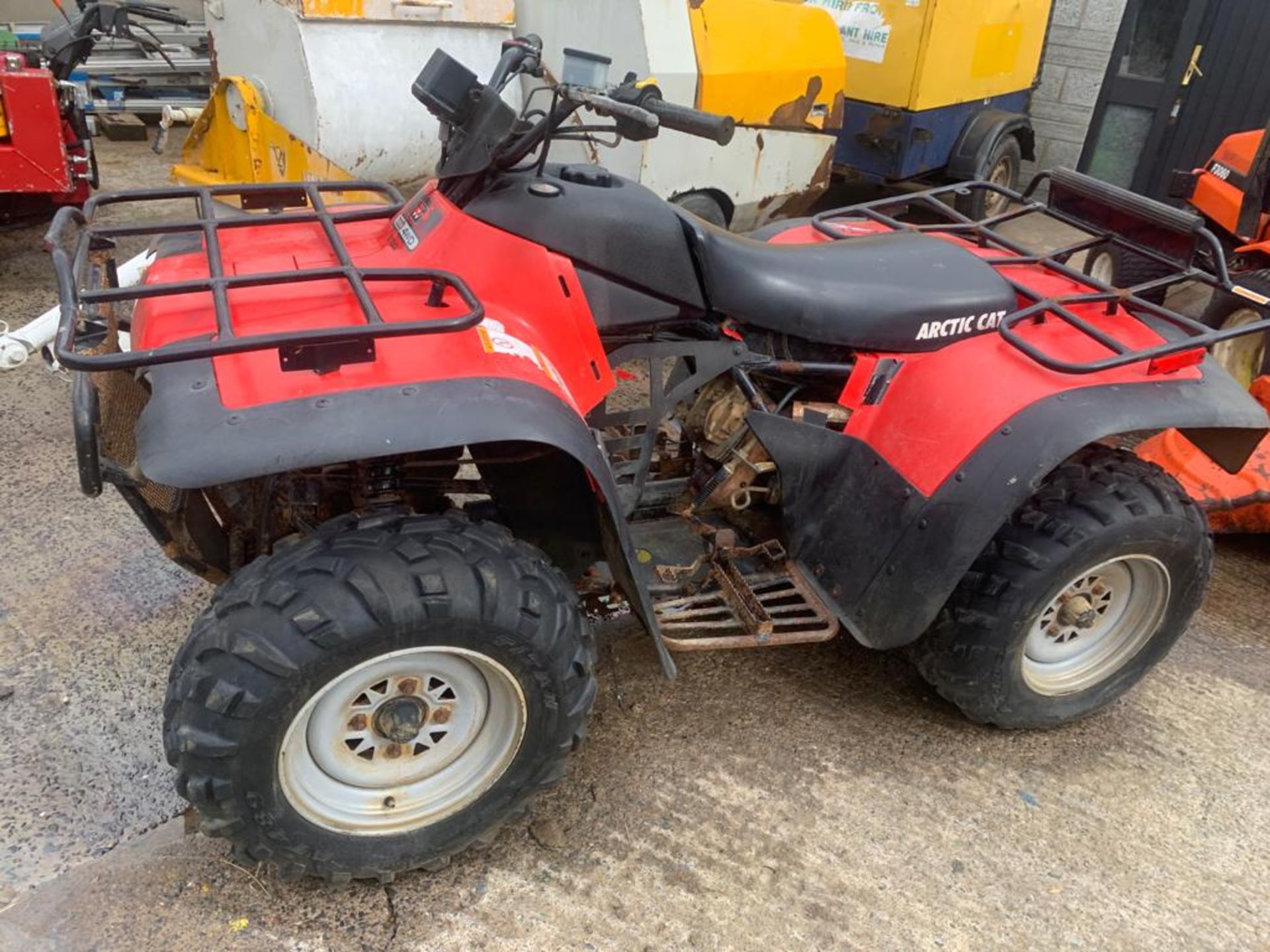 MASSEY FERGUSON PETROL 4X4 QUAD BIKE LOCATION N IRELAND. - Image 4 of 4