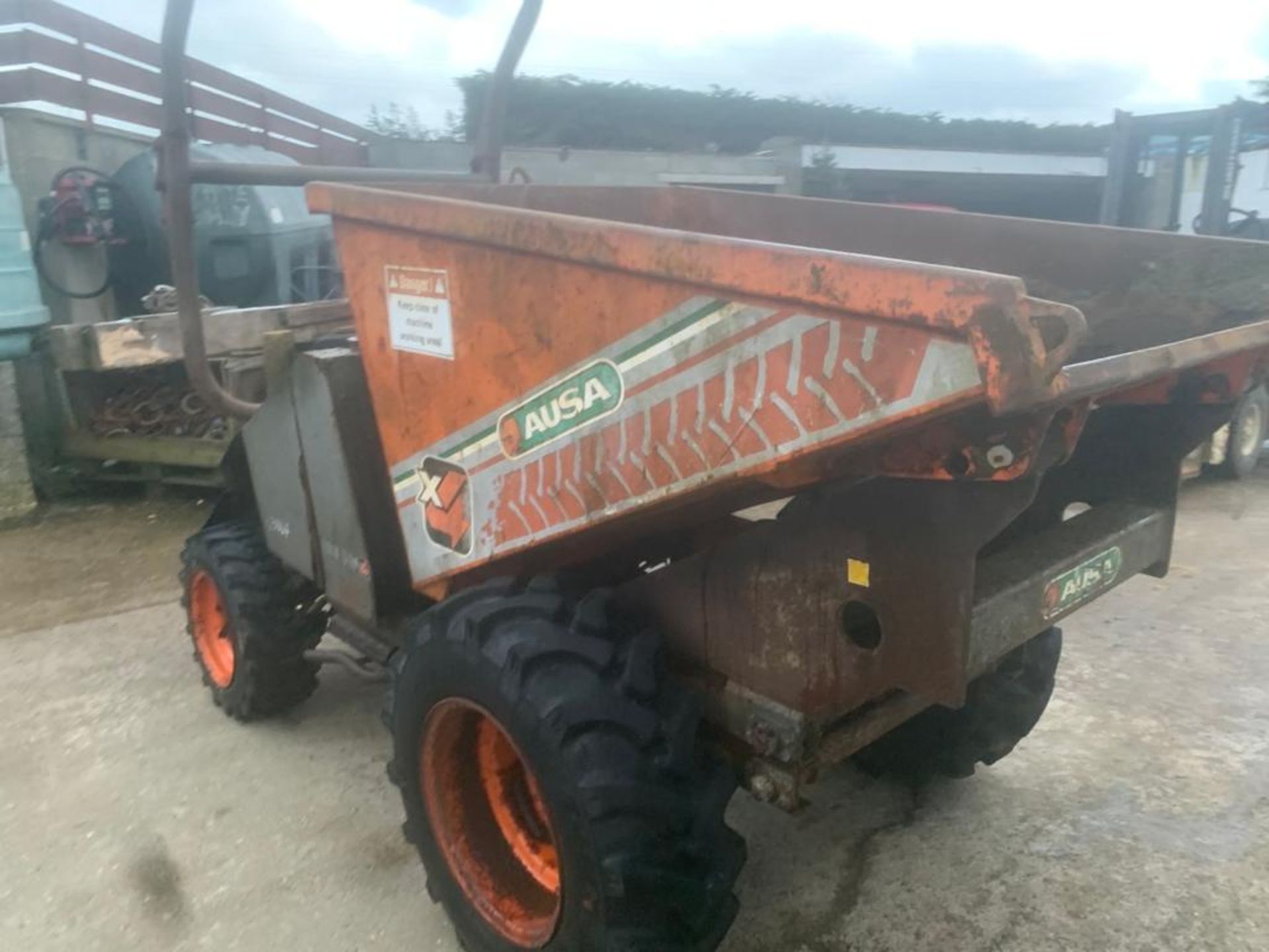 AUSA 4X4 DIESEL HI TIP DUMPER. LOCATION N IRELAND - Image 3 of 7