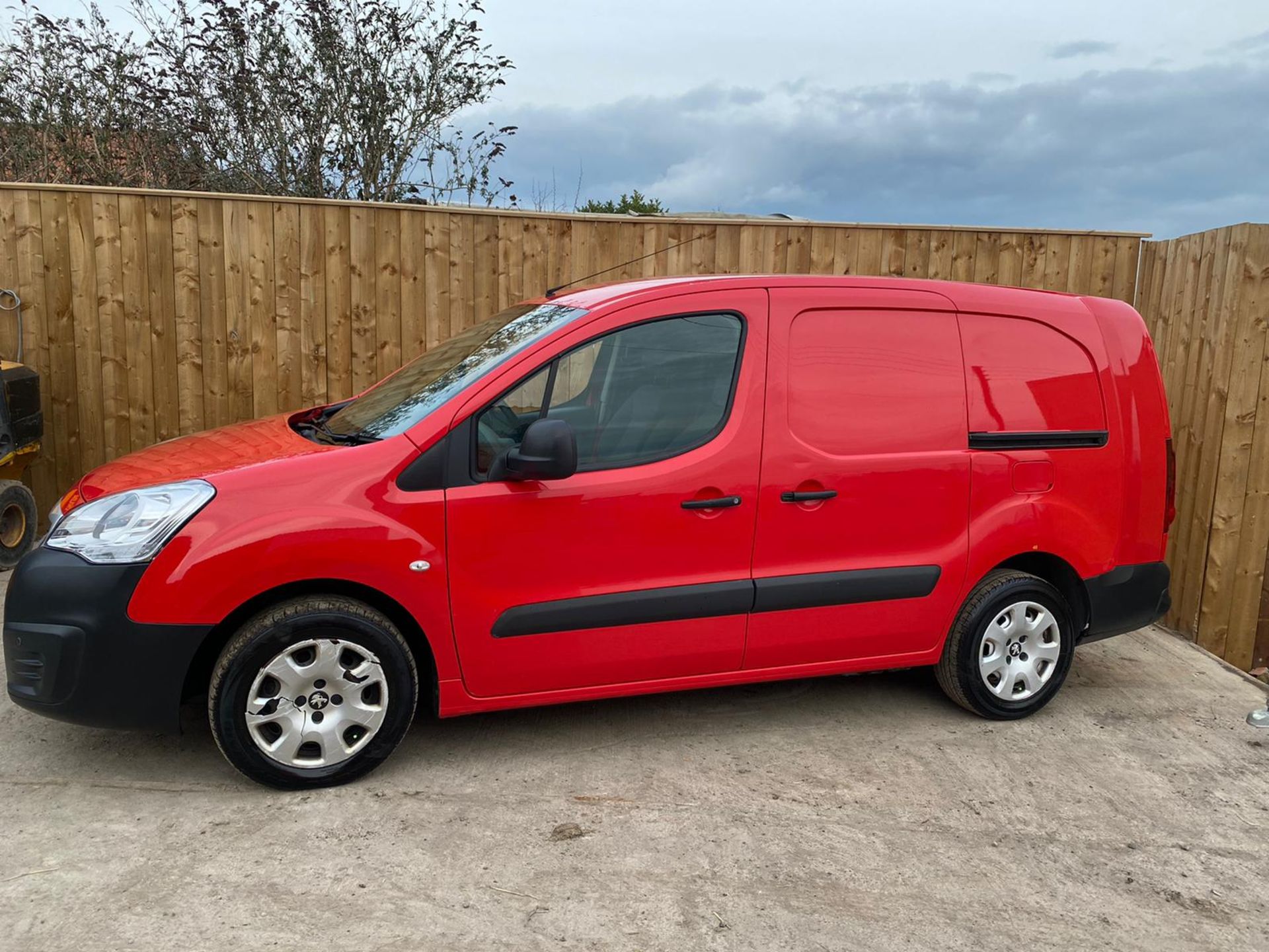 2015/65 PEUGEOT PARTNER 750S L2 HDI 0 FORMER KEEPERS VAN LOCATION CO DURHAM .