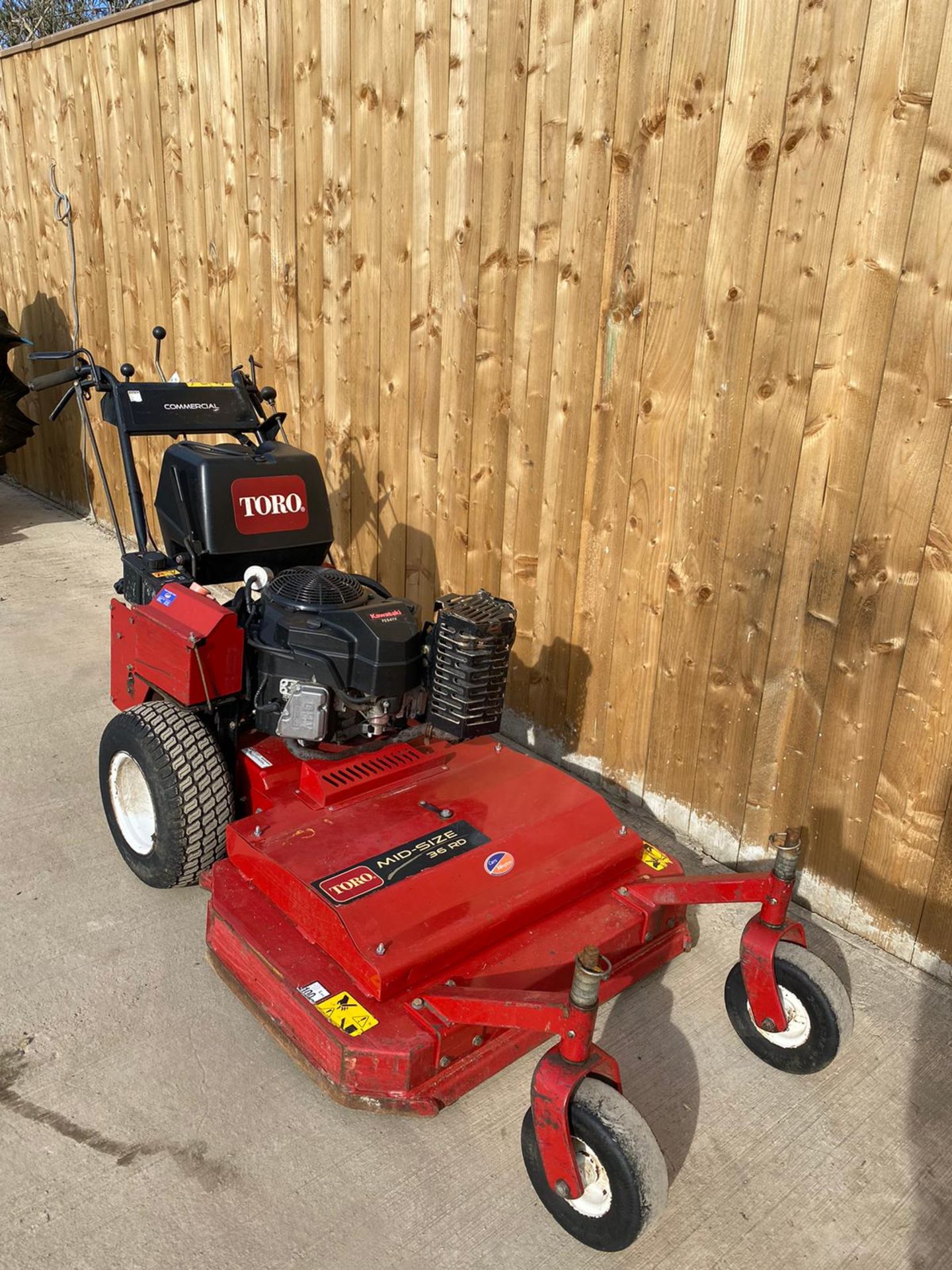 TORO MIDSIZE 36 PEDESTRIAN MOWER LOCATION CO DURHAM . - Image 3 of 3