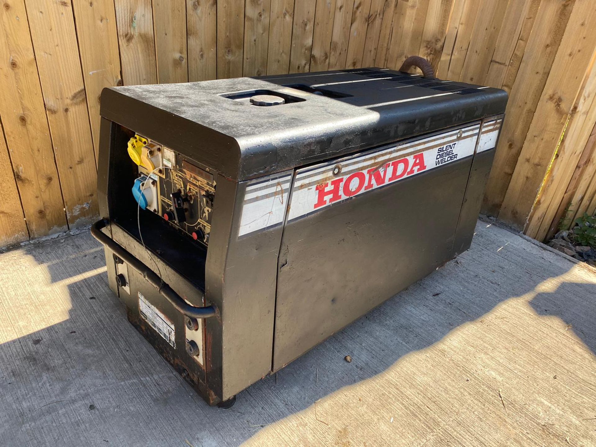 HONDA EXW280 8KVA DIESEL WELDER GENERATOR 110/240V LOCATION CO DURHAM - Image 3 of 3