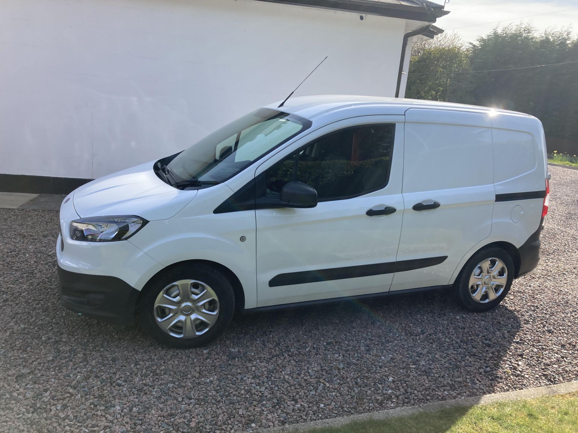 2015 FORD TRANSIT COURIER BASE TDC.I LOCATION N IRELAND - Image 3 of 6