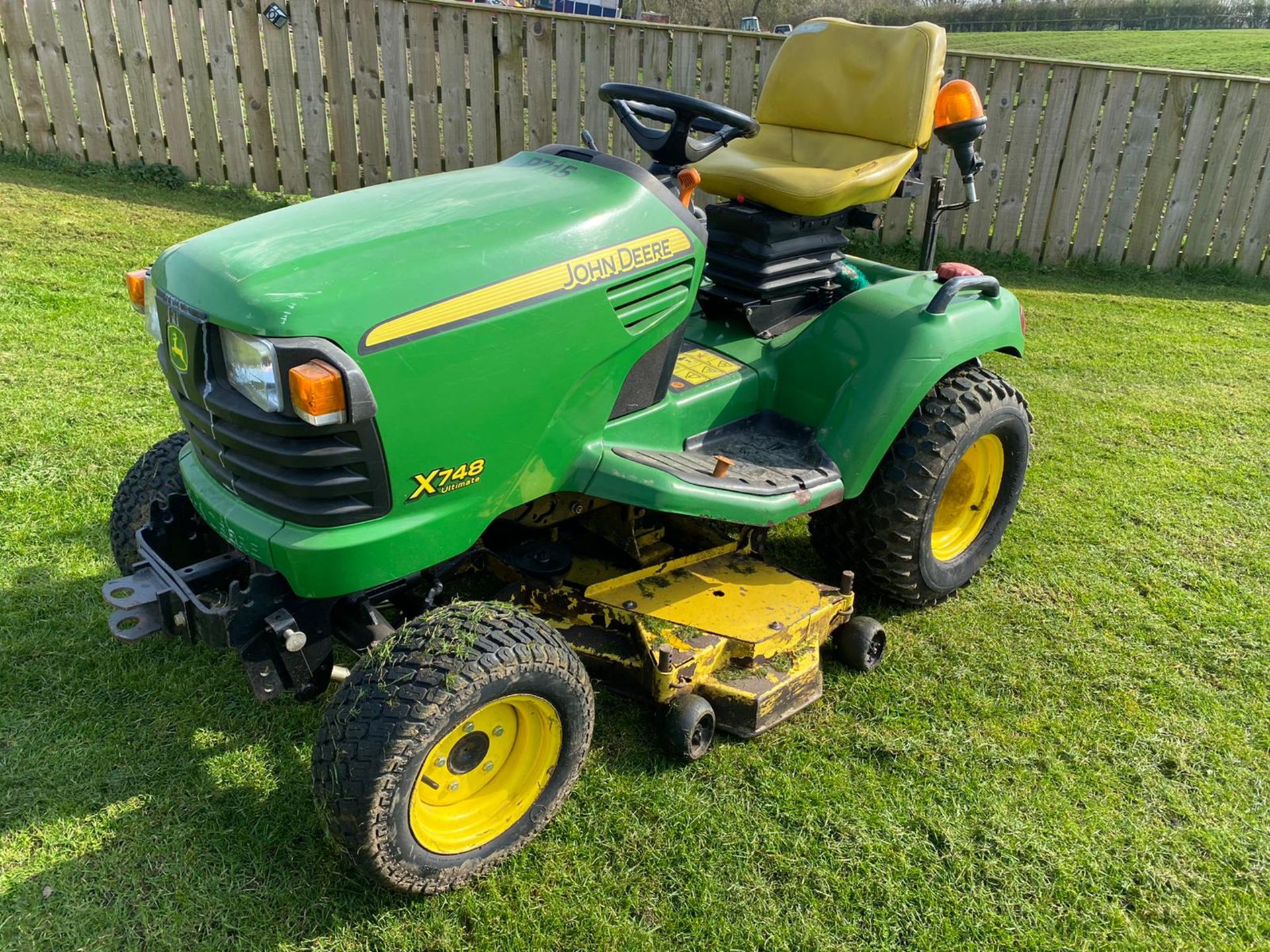 2011 JOHN DEERE X748 DIESEL RIDE ON MOWER LOCATION CO DURHAM - Image 2 of 6