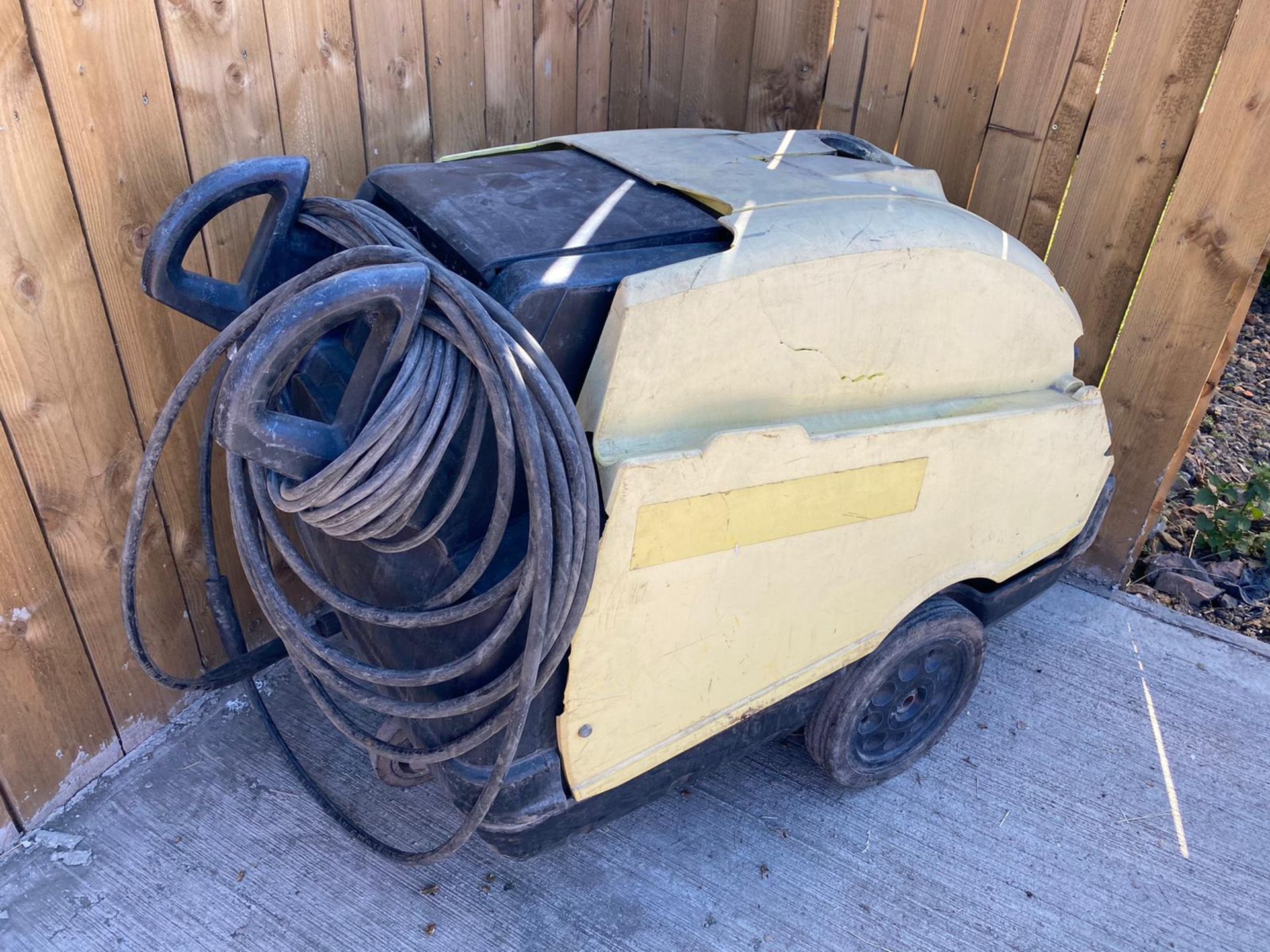 KARCHER HDS655 DIESEL PRESSURE WASHER 240V LOCATION CO DURHAM