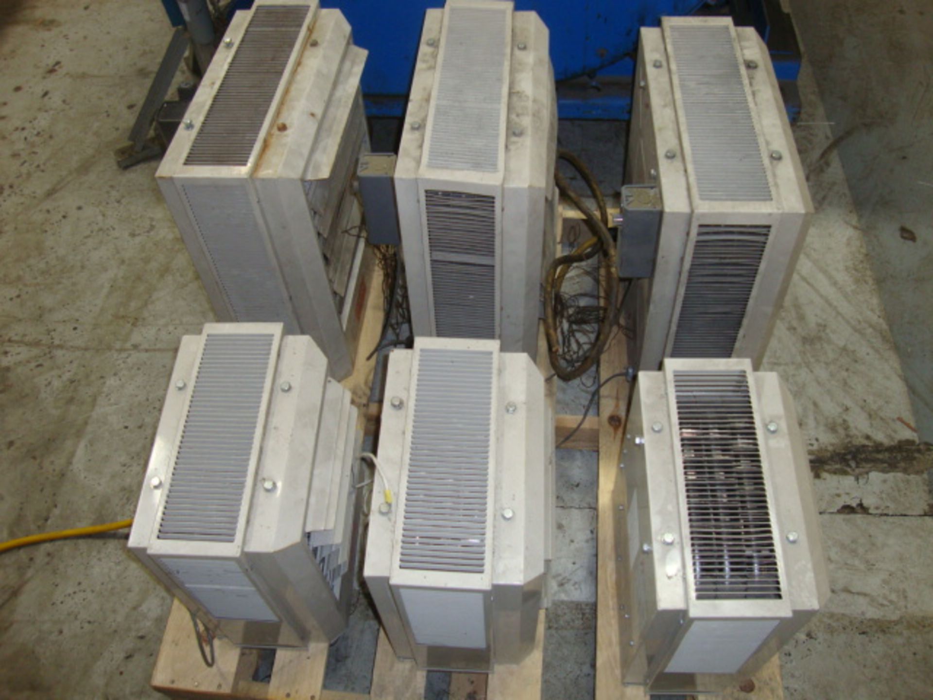 Lot of 6 Dayton Electric Heaters, 3 Model 3UF87 and 3 Model # 2YU63, 480V, 3ph - Image 2 of 3