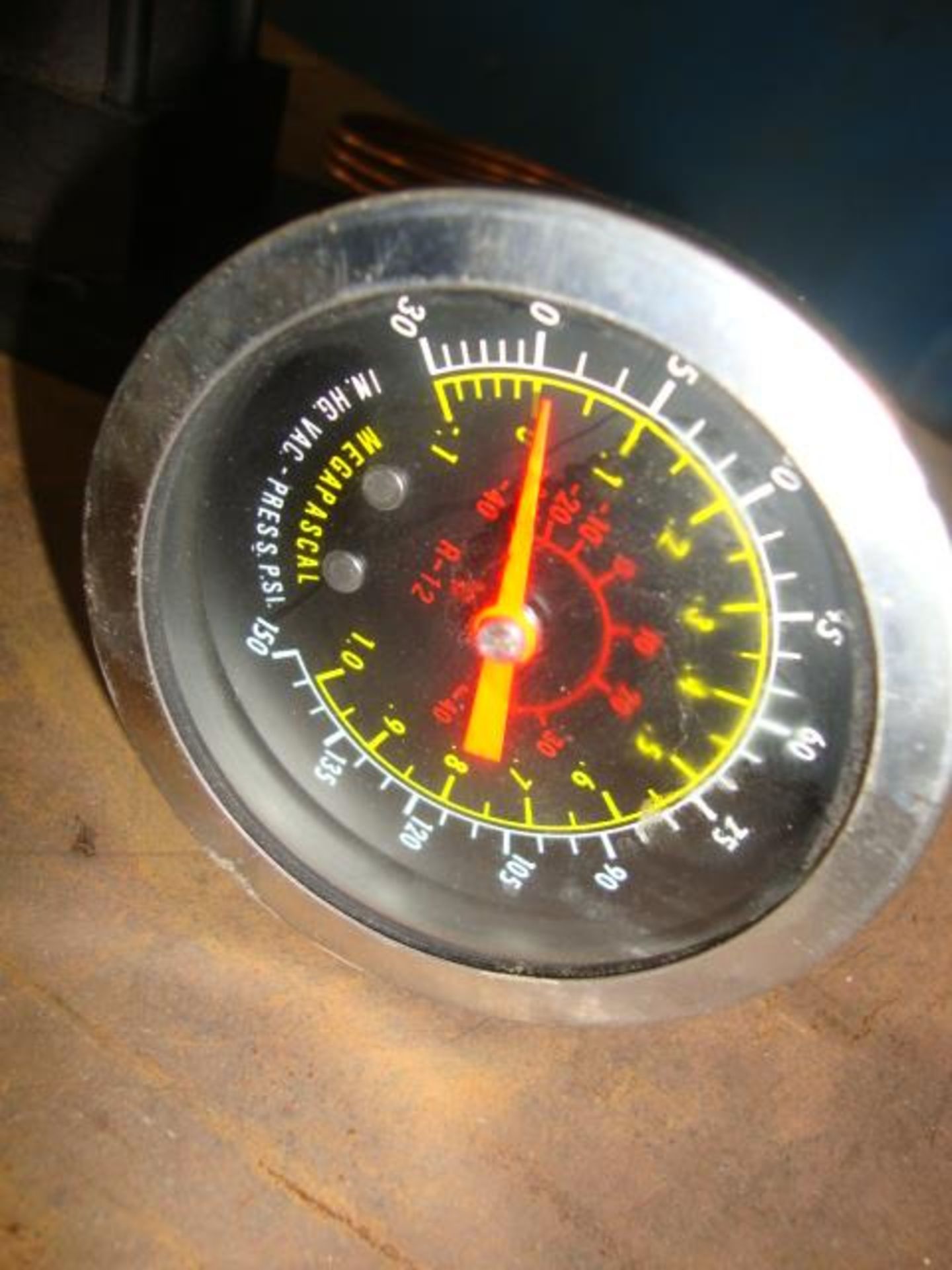 Pr of Megapascal Gauges and Lehigh JHD15 Cylinder, all appear new - Image 3 of 3