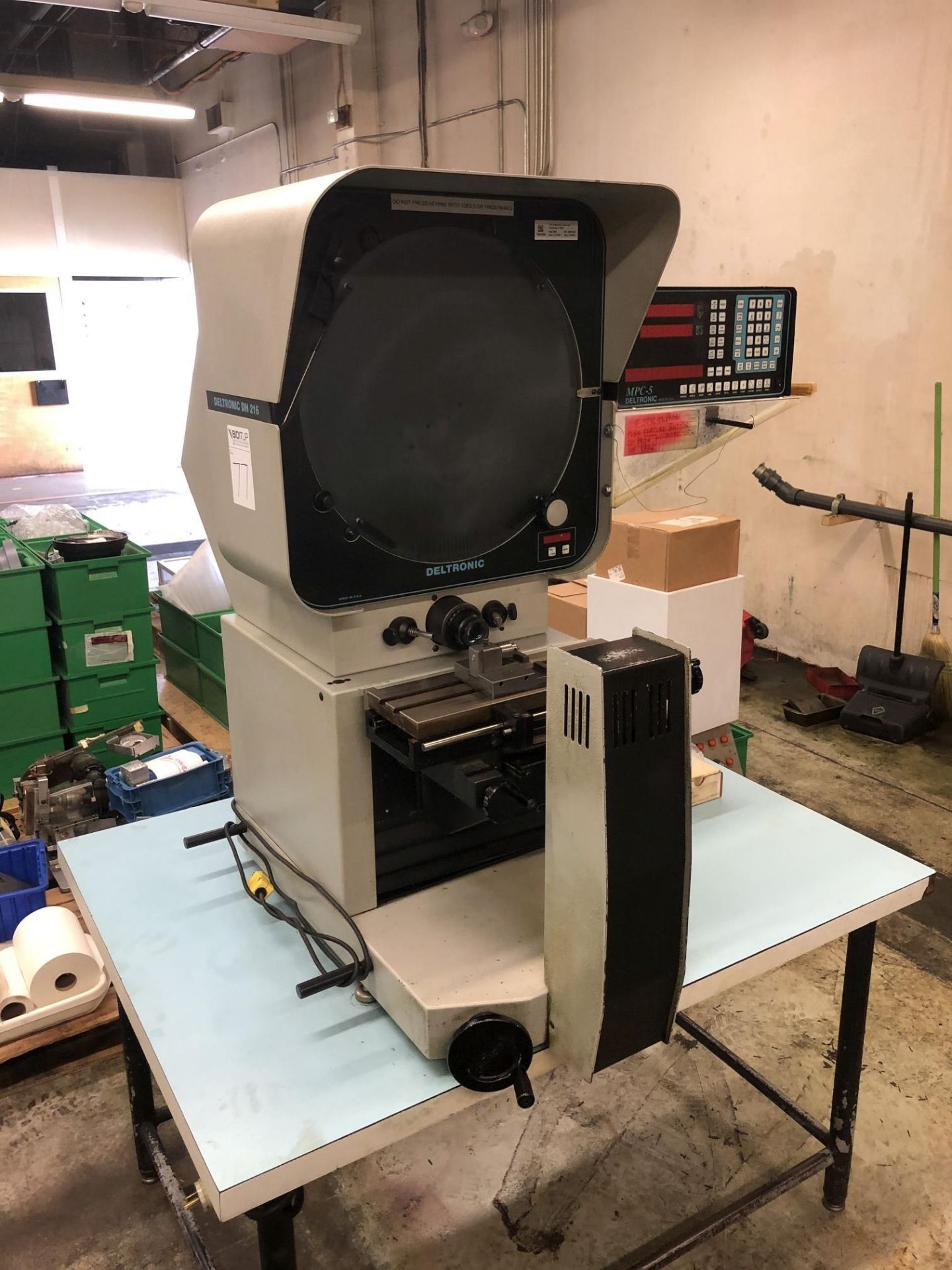 Deltronic 16" Optical Comparator, Model DH216