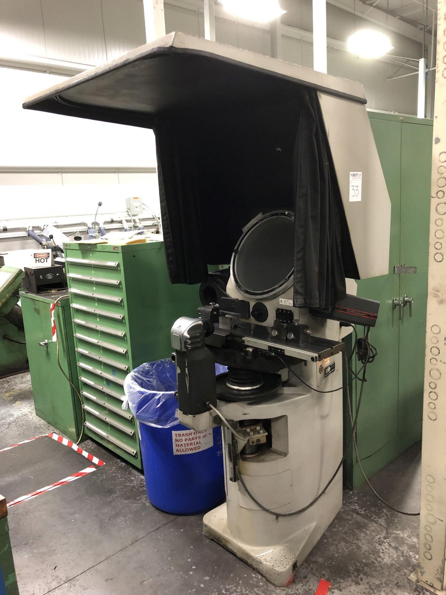 Jones & Lamson 14" Optical Comparator