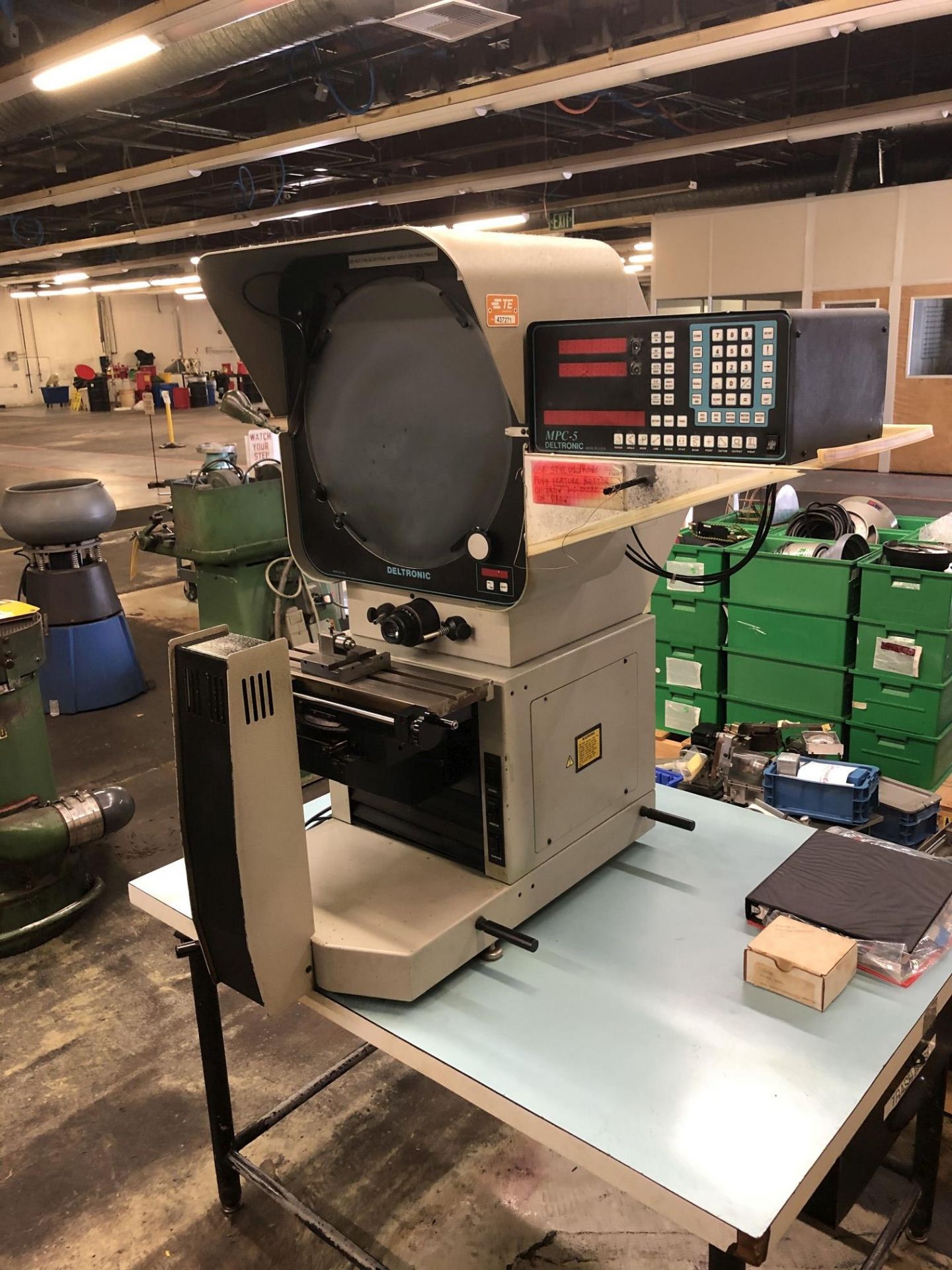 Deltronic 16" Optical Comparator, Model DH216 - Image 3 of 8