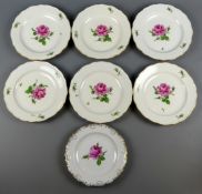 1 Kuchenteller, Meissen, 4 Schleifstriche, rote Rose, verzierter Goldrand,