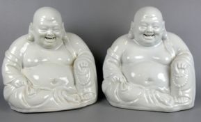 Paar sitzende Buddhas, Keramik, neuzeitlich, ca. H. 34 x B. 33 cm