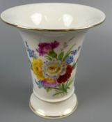 Kleine Vase, Meissen, Feldblume/Schmetterling Dekor,