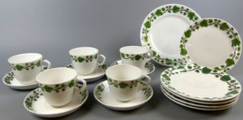 Reste eines Kaffeeservice, Efeudekor, Porcelaine de Paris,